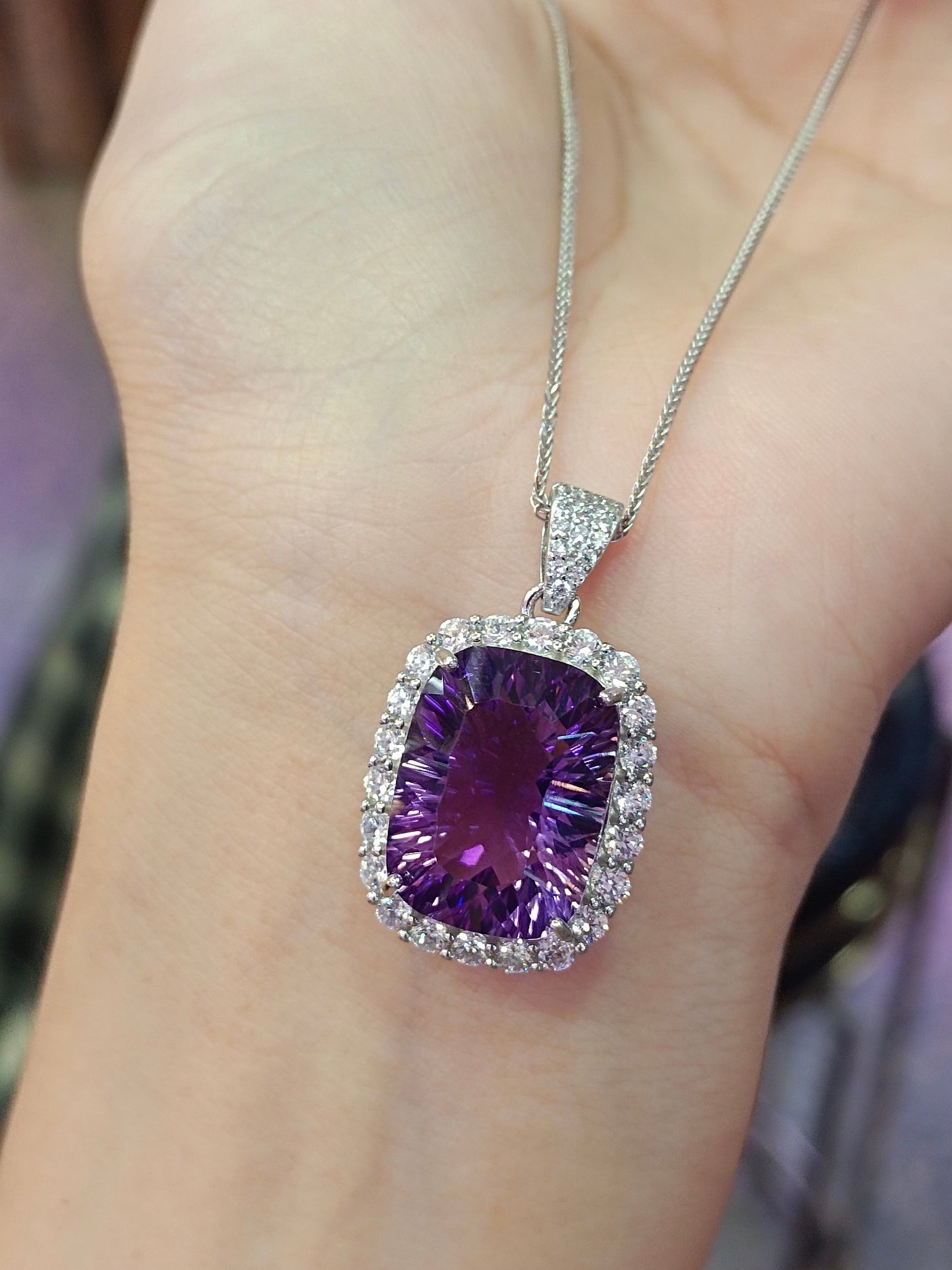 Colgante de joyería de amatista natural de lujo - Resplandor púrpura místico