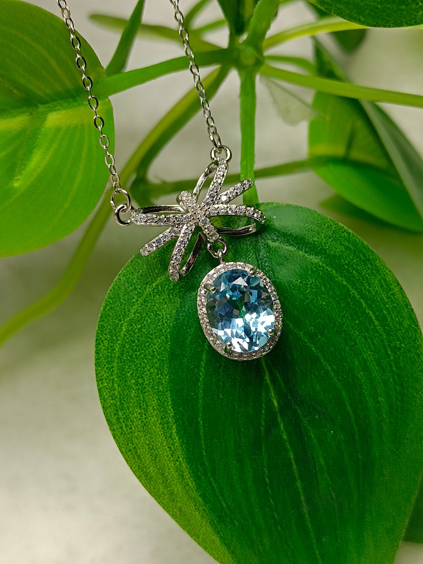 Unique Topaz Bowknot Necklace - Enchanting Jewelry for the Youthful Spirit