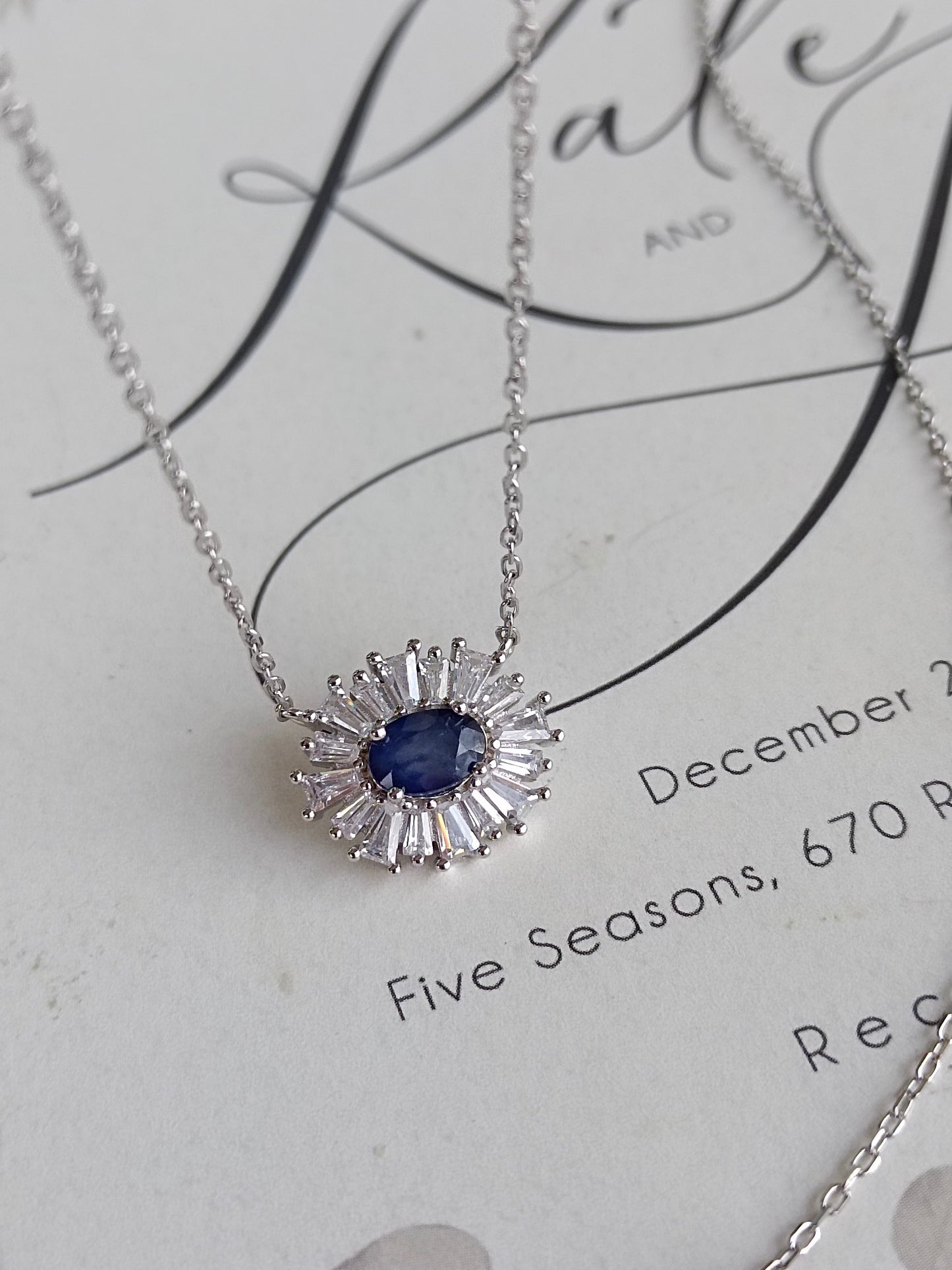 Pendentif mauvais œil en saphir naturel exquis - Bijoux fabriqués à la main