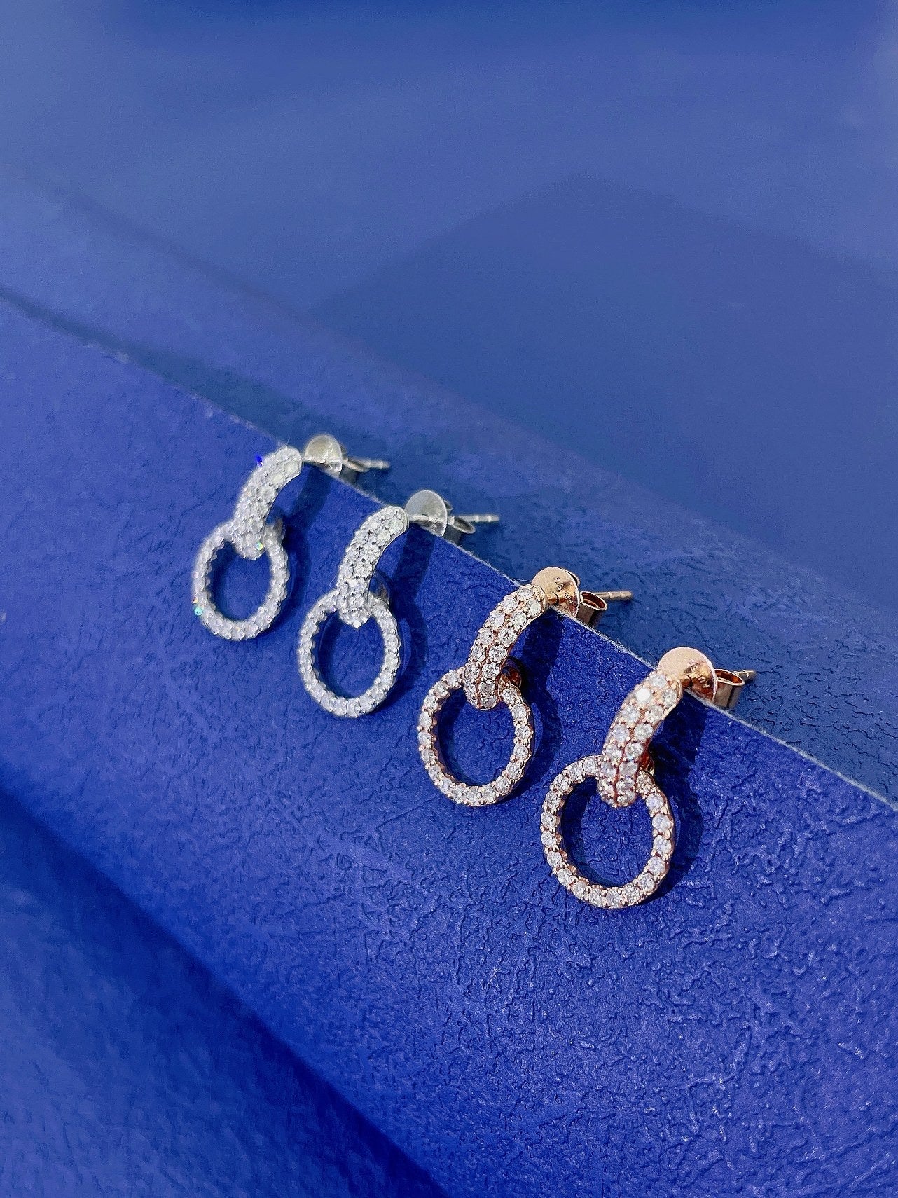 18K Diamond Circle Stud Earrings - Luxurious Jewelry Piece Jeweler.Jewelry
