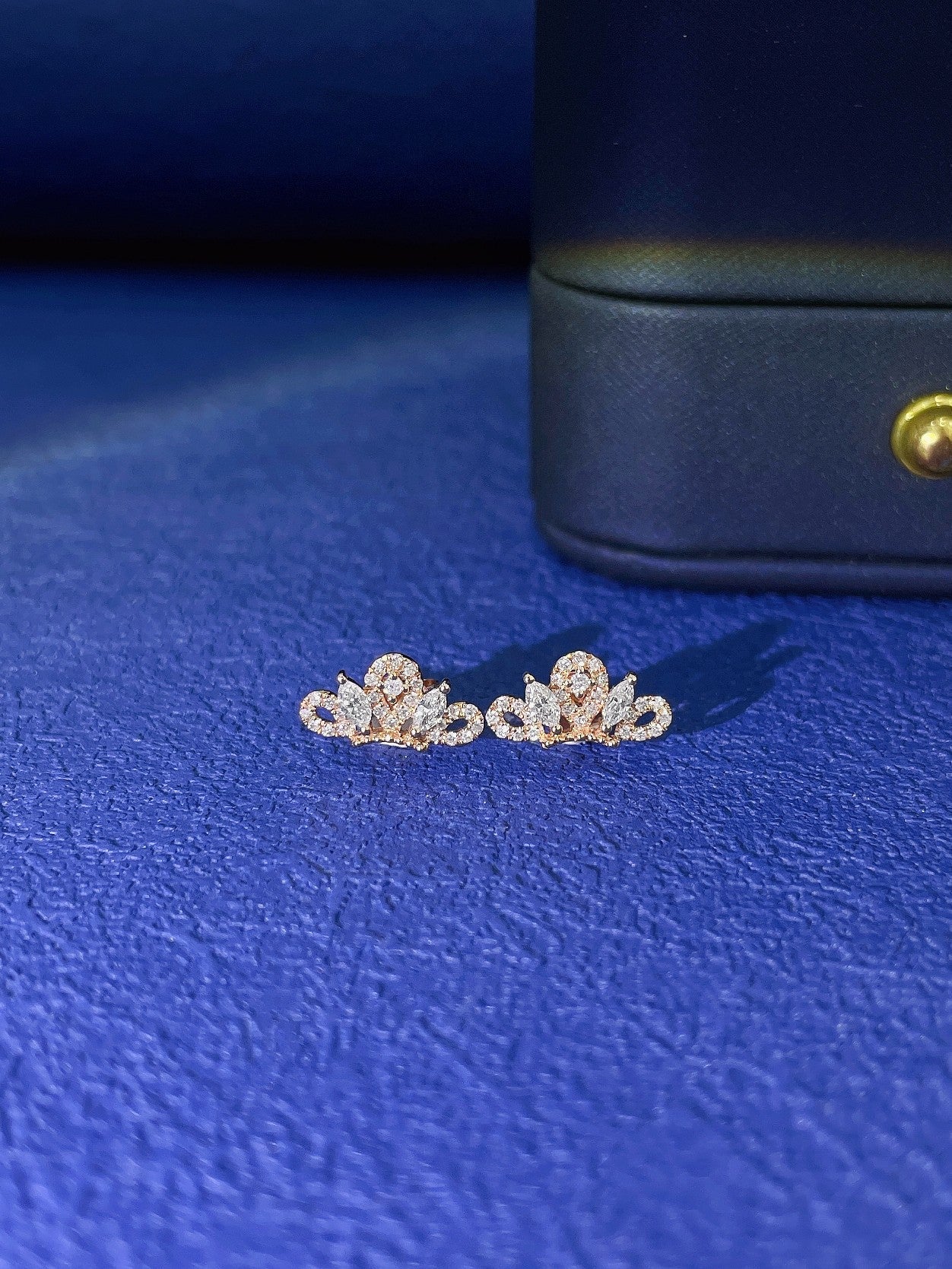 18K Diamond Earrings ED032 - Luxurious Jewelry Piece - Jeweler.Jewelry