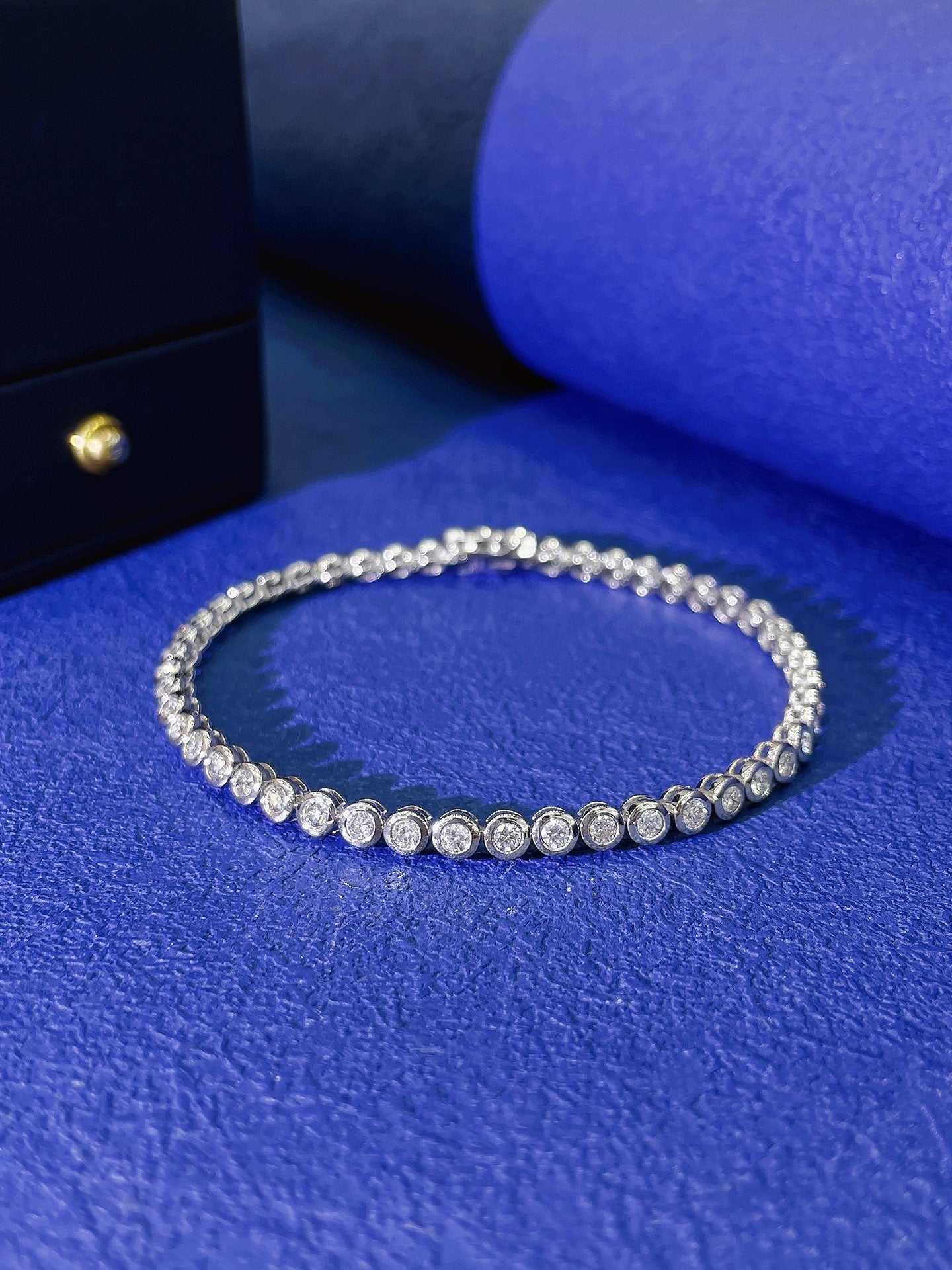 18K Diamond-Encrusted Bubble Bracelet - Luxurious Jewelry Piece - White Diamond Bracelet