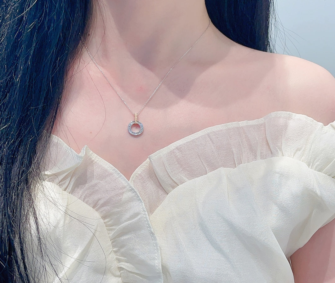 18K Diamond Halo Necklace - Luxurious Jewelry Piece - White Diamond Necklace
