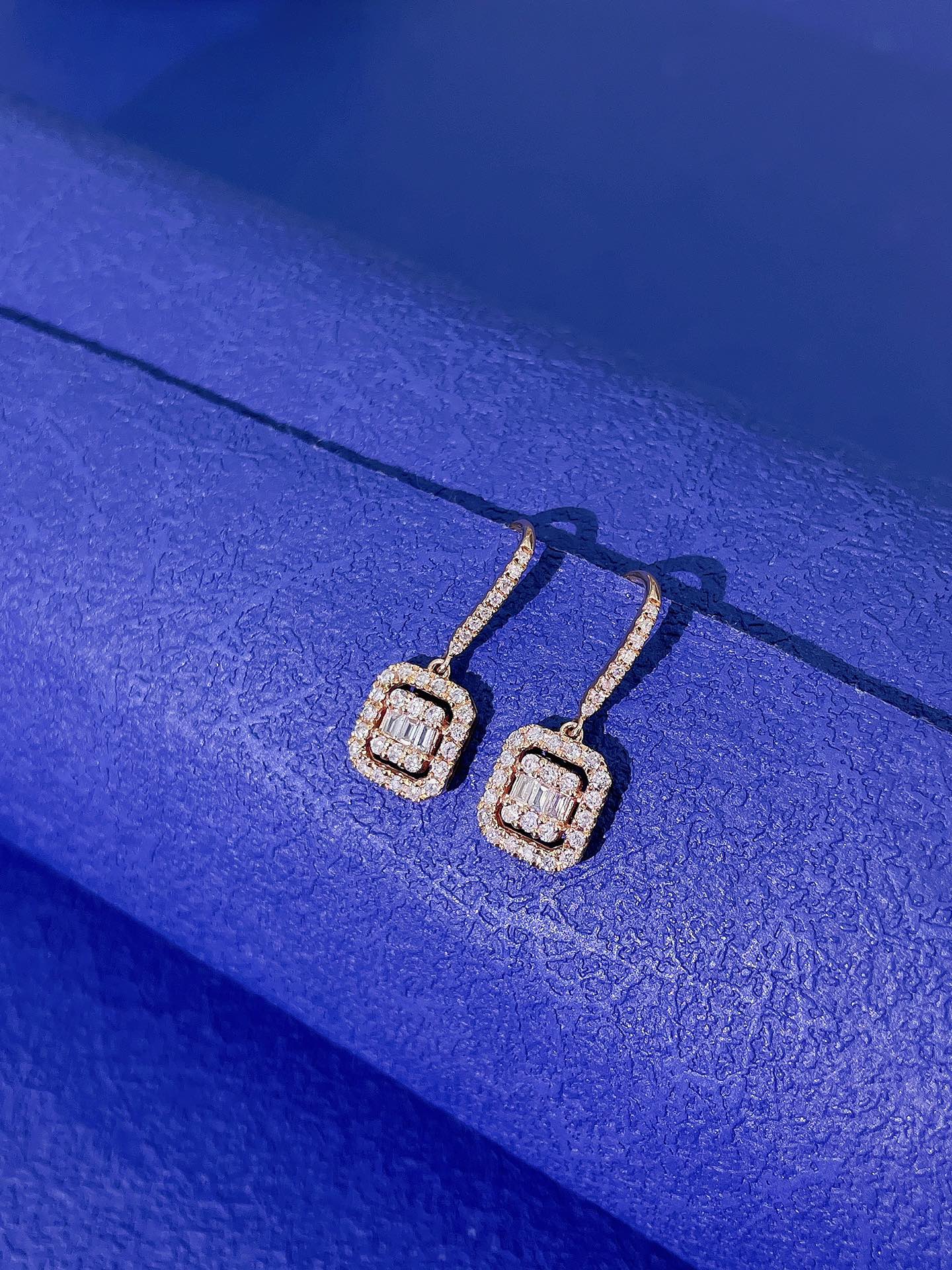 18K Diamond Ice Sugar Ear Hook Jewelry Jeweler.Jewelry