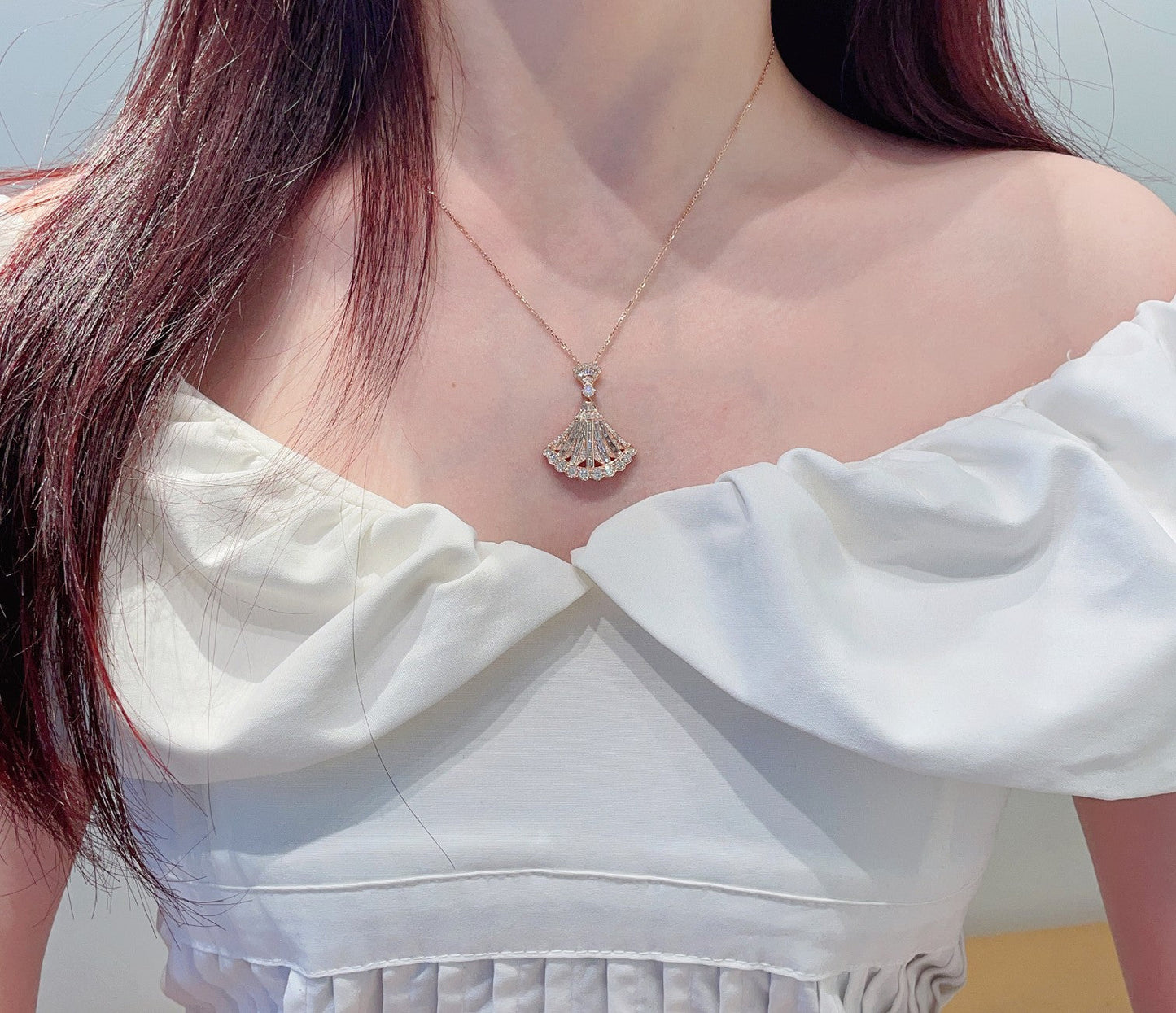18K Diamond Large Fan Pendant Necklace - White Diamond Necklace