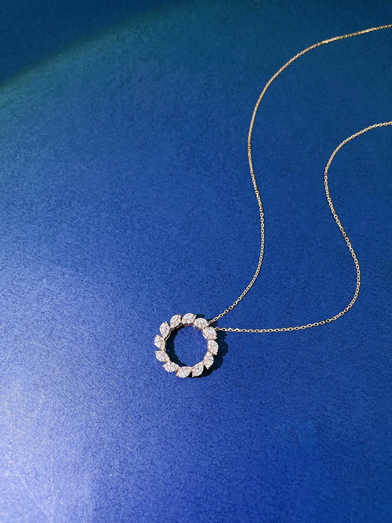 18K Diamond Marquise Circle Necklace - Exquisite Jewelry Piece - White Diamond Necklace