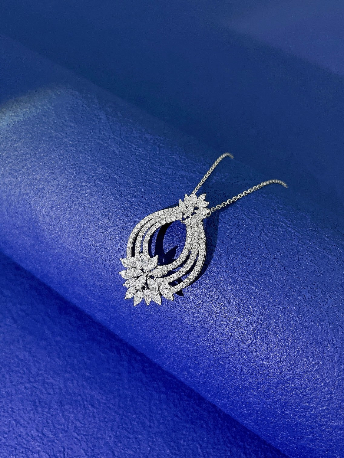 18K Diamond Marquise Pineapple Necklace - Luxurious Jewelry Piece - White Diamond Necklace