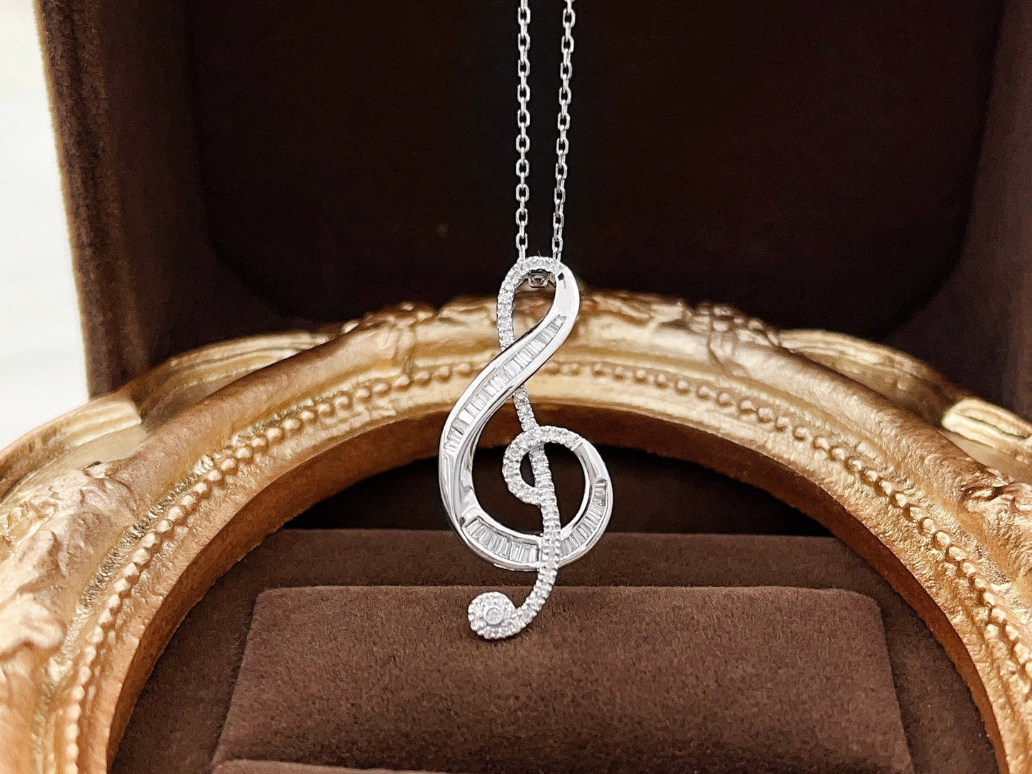 18K Diamond Music Note Necklace - Exquisite Jewelry Piece - White Diamond Necklace
