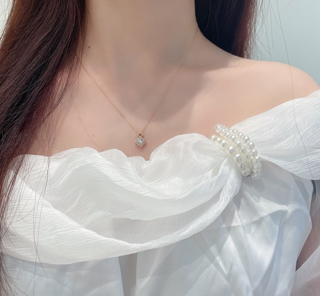 18K Diamond Rhombus Necklace - Elegant Jewelry Piece - White Diamond Necklace