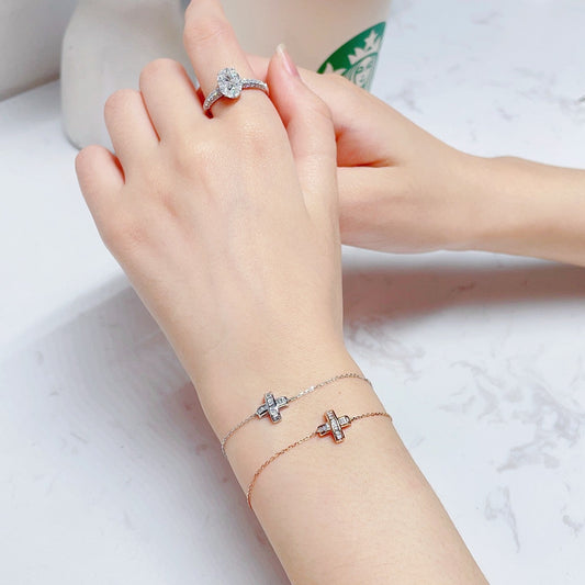 18K Diamond Small X Bracelet - Elegant Jewelry Piece - White Diamond Bracelet