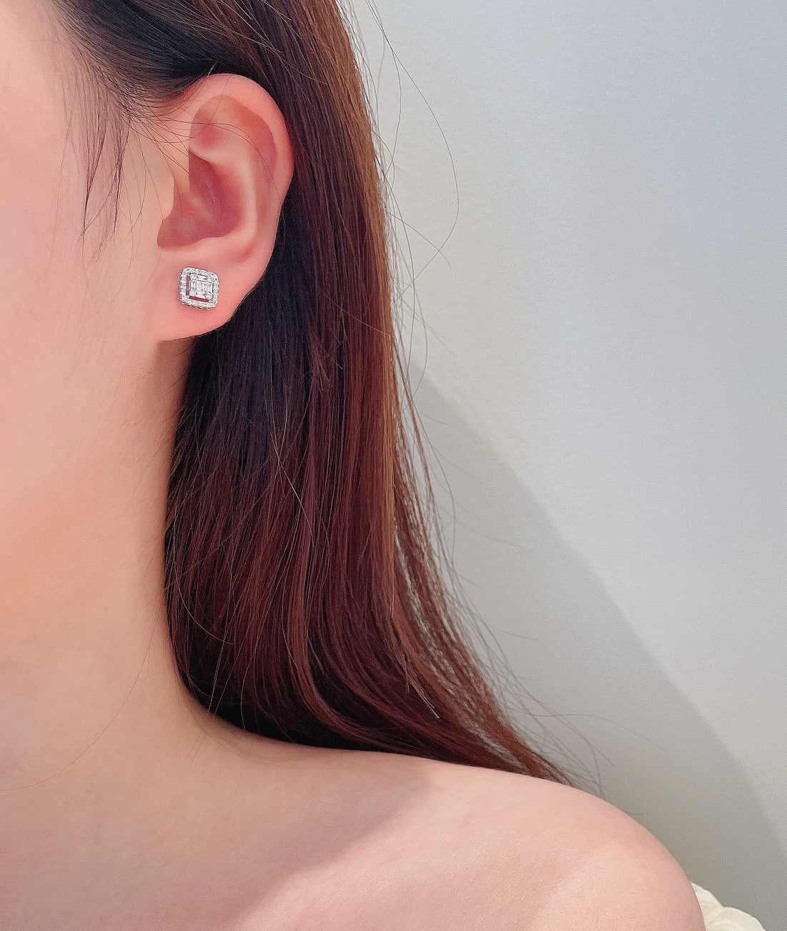 18K Diamond Square Stud Earrings ED012 - Jeweler.Jewelry