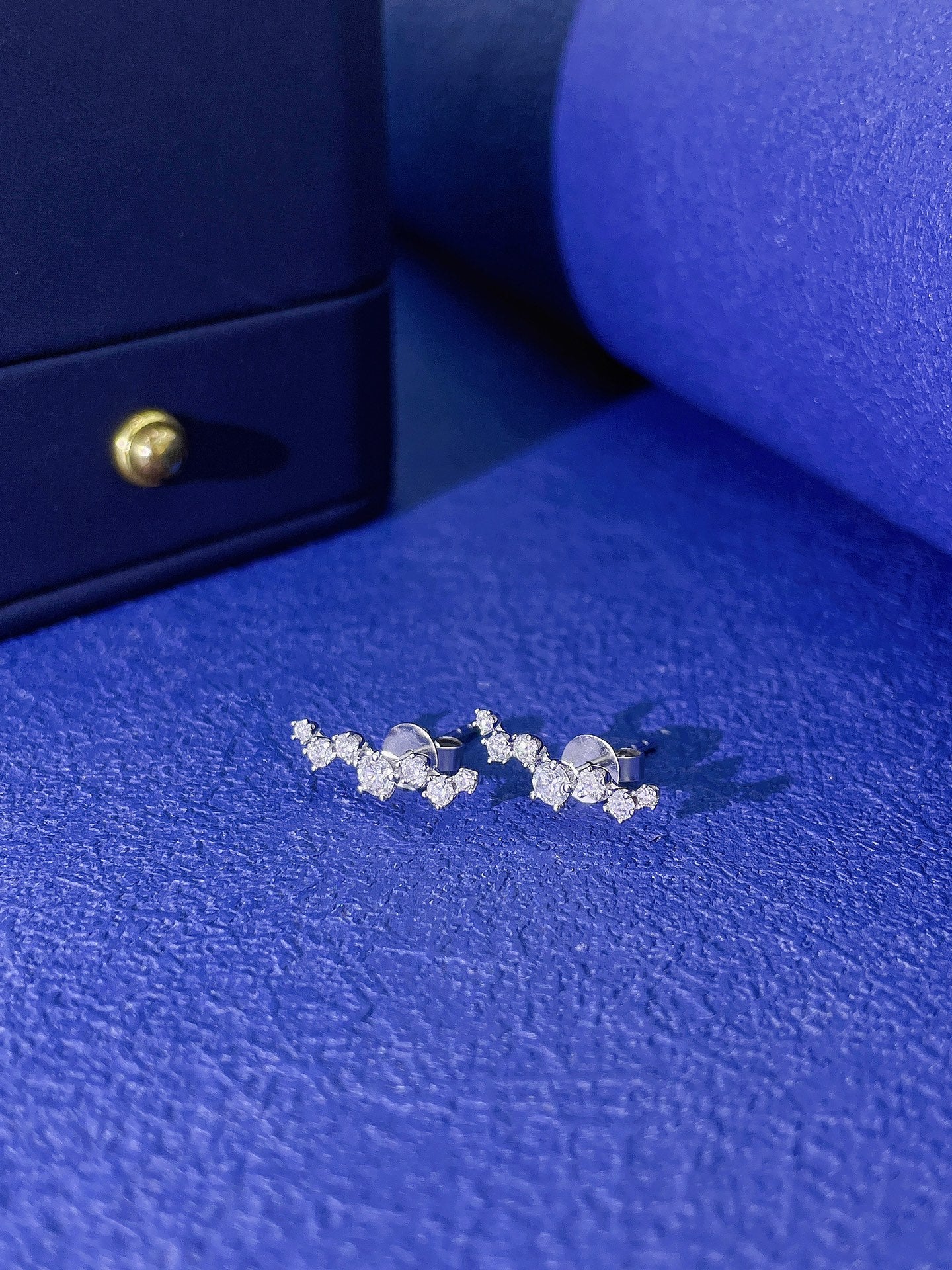 18K Diamond Starry Sky Earrings - Jeweler.Jewelry