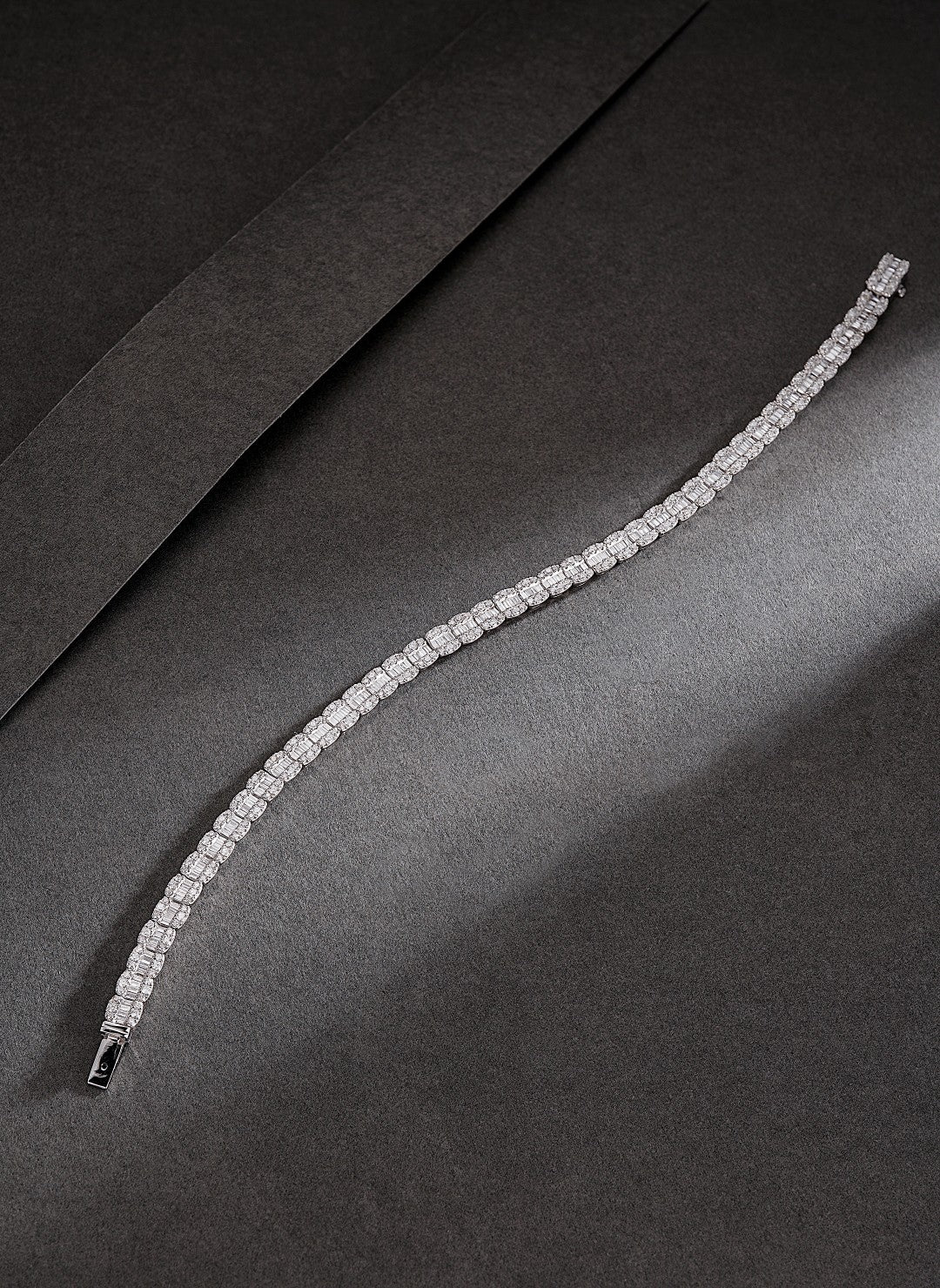18K Diamond Step-Cut Bracelet – Luxurious Jewelry Piece - White Diamond Bracelet