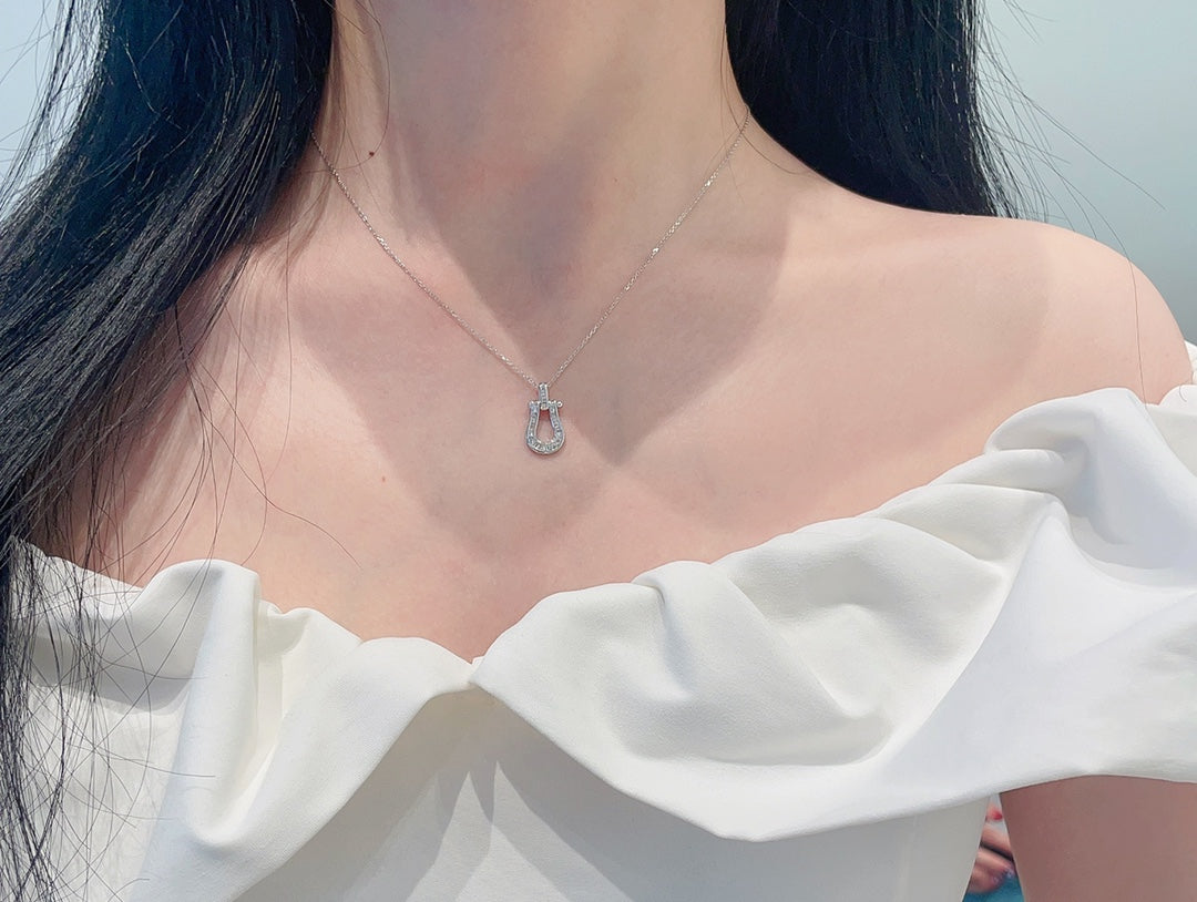 18K Diamond Step Horseshoe Buckle Necklace - Luxury Jewelry - White Diamond Necklace