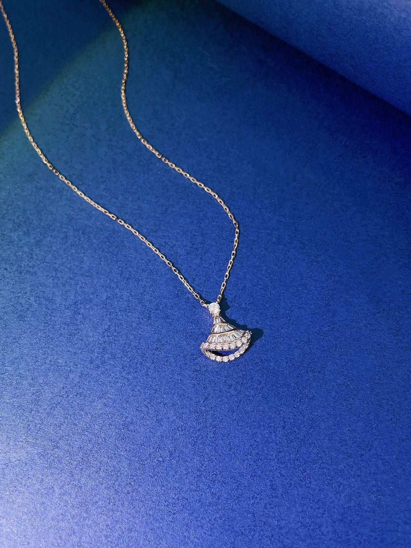 18K Diamond Step Square Pendant Necklace - Luxury Jewelry - White Diamond Necklace