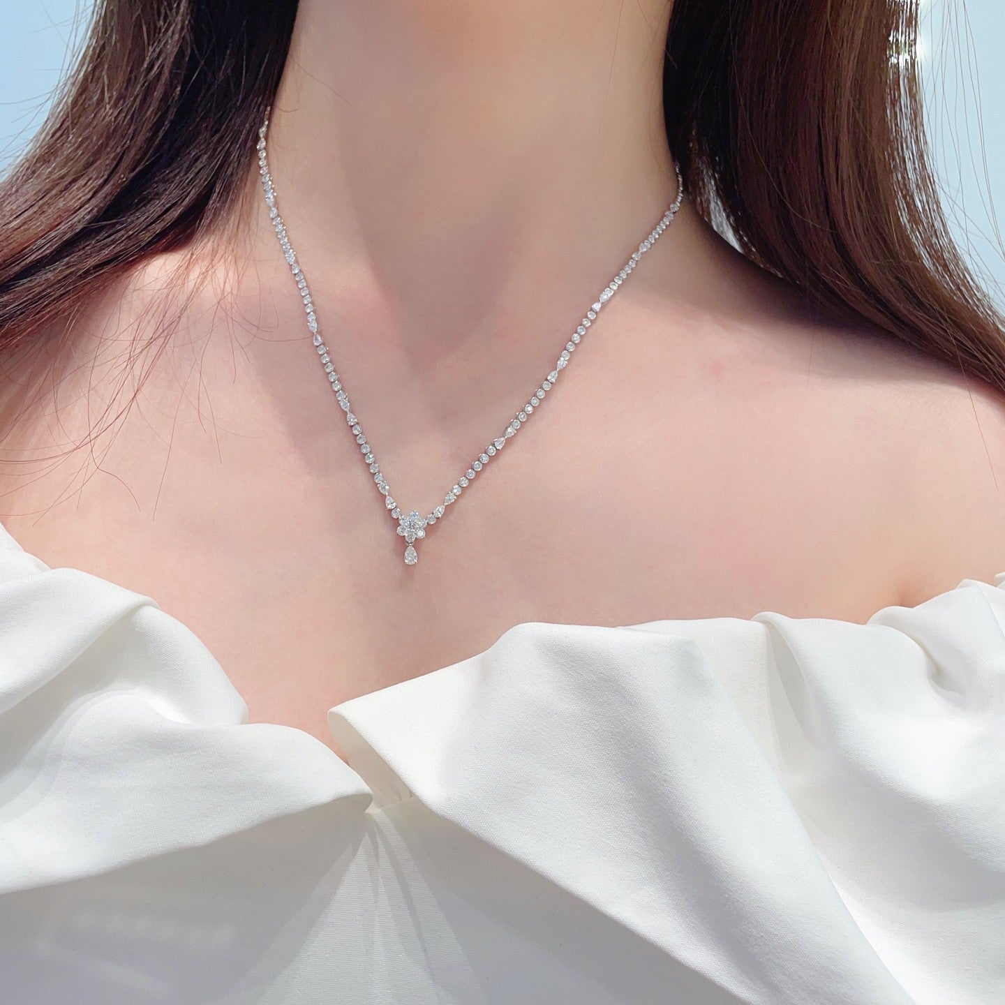18K Diamond Surround Universal Clasp Chain Jewelry - White Diamond Chain