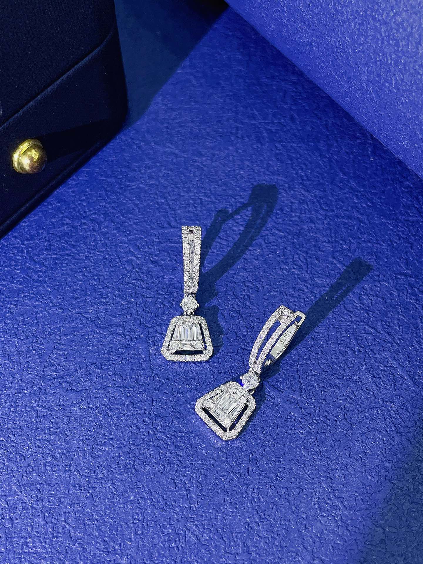18K Diamond Trapezoid Earrings - Luxury Jewelry Piece Jeweler.Jewelry