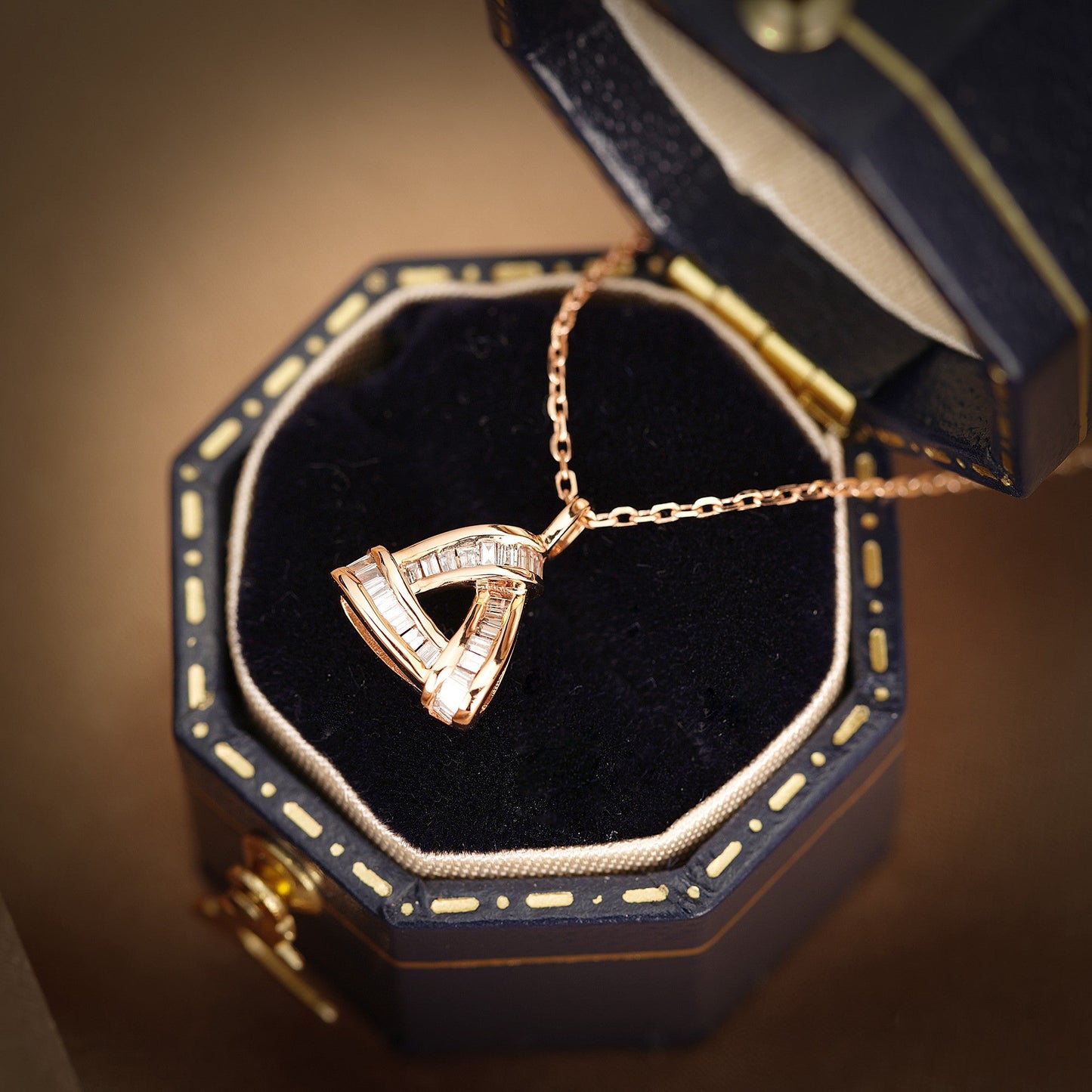 18k Diamond Triangle Pendant Necklace - Luxurious Jewelry - White Diamond Necklace