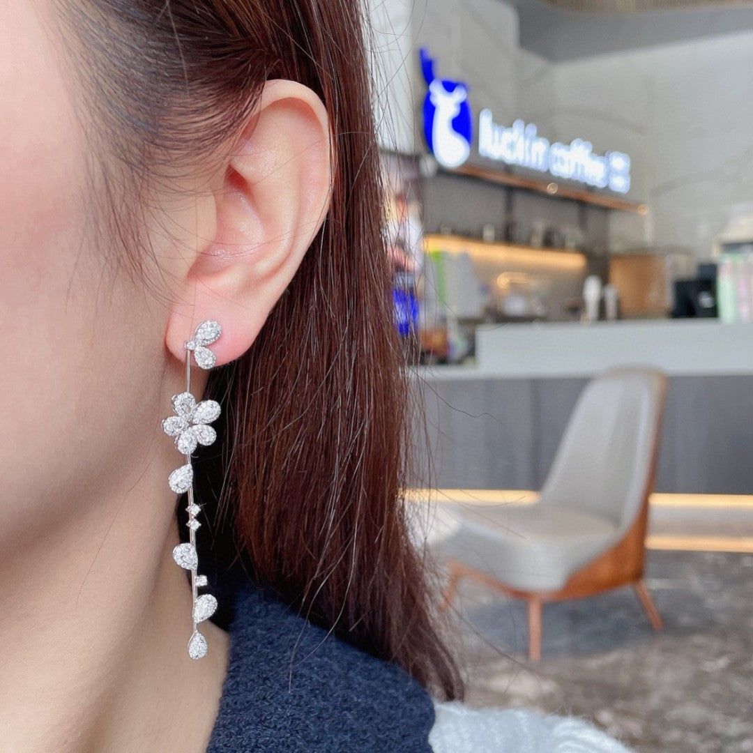 18K Diamond Waterdrop Flower Earrings - Exquisite Jewelry Jeweler.Jewelry