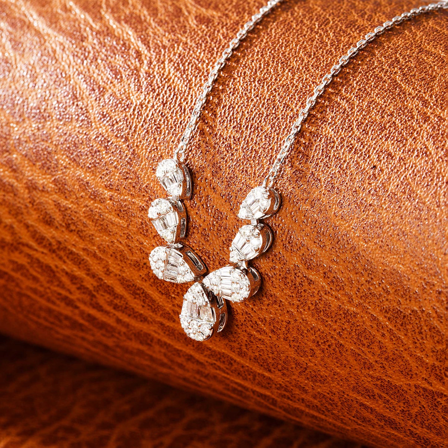 18K Diamond Waterdrop Leaf Pendant Necklace - Luxury Jewelry - White Diamond Necklace