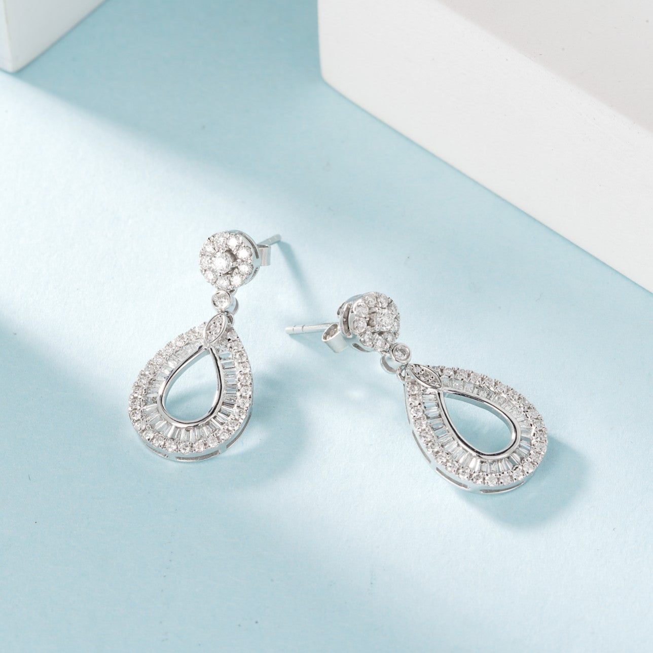 18K Gold Hollow Waterdrop Earrings - Fine Jewelry Piece Jeweler.Jewelry