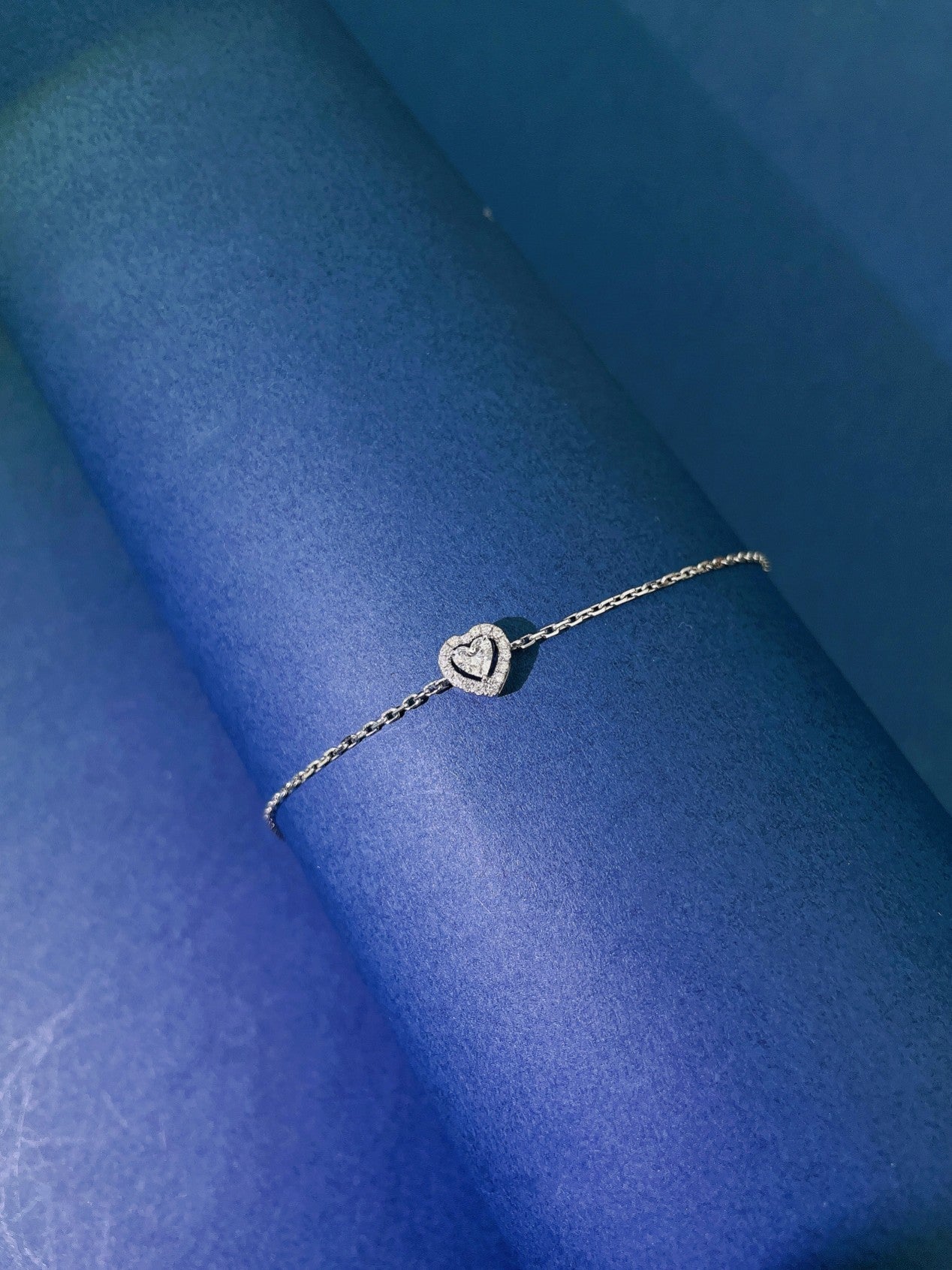 18k Heart-Shaped Diamond Solitaire Bracelet - Exquisite Jewelry - White Diamond Bracelet