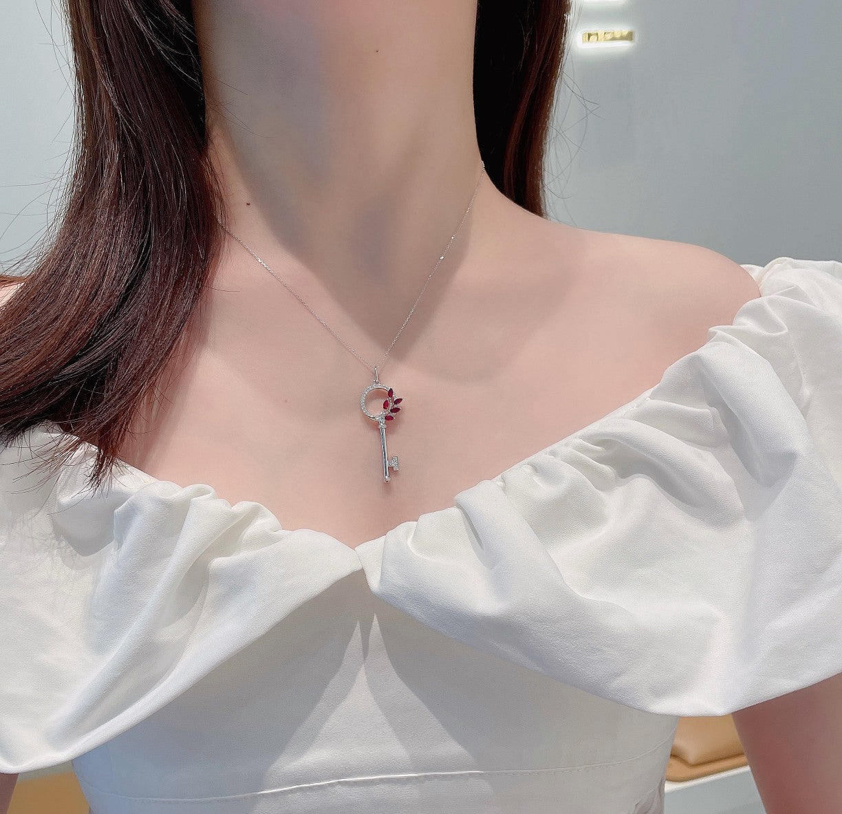 18K红宝马眼叶子钥匙项链 - Red Treasure Necklace