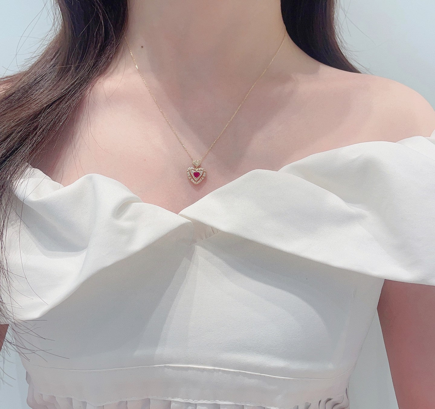 18K Rose Gold Heart-shaped Hollow Pendant Necklace with Diamond Accent - Red Treasure Necklace