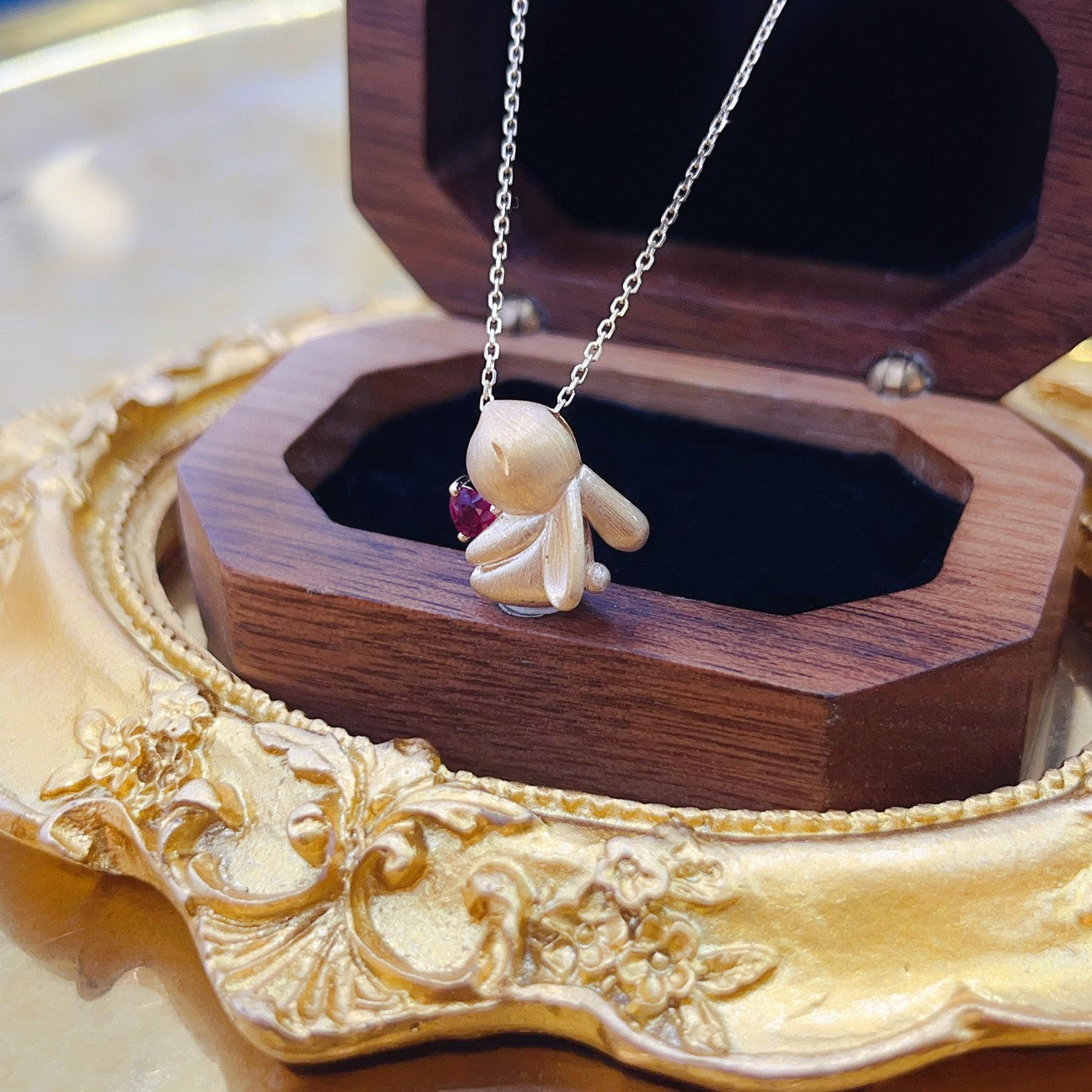 18K Rose Gold Heart-Shaped Rabbit Pendant Necklace with Ruby and Lace Design - Red Treasure Necklace