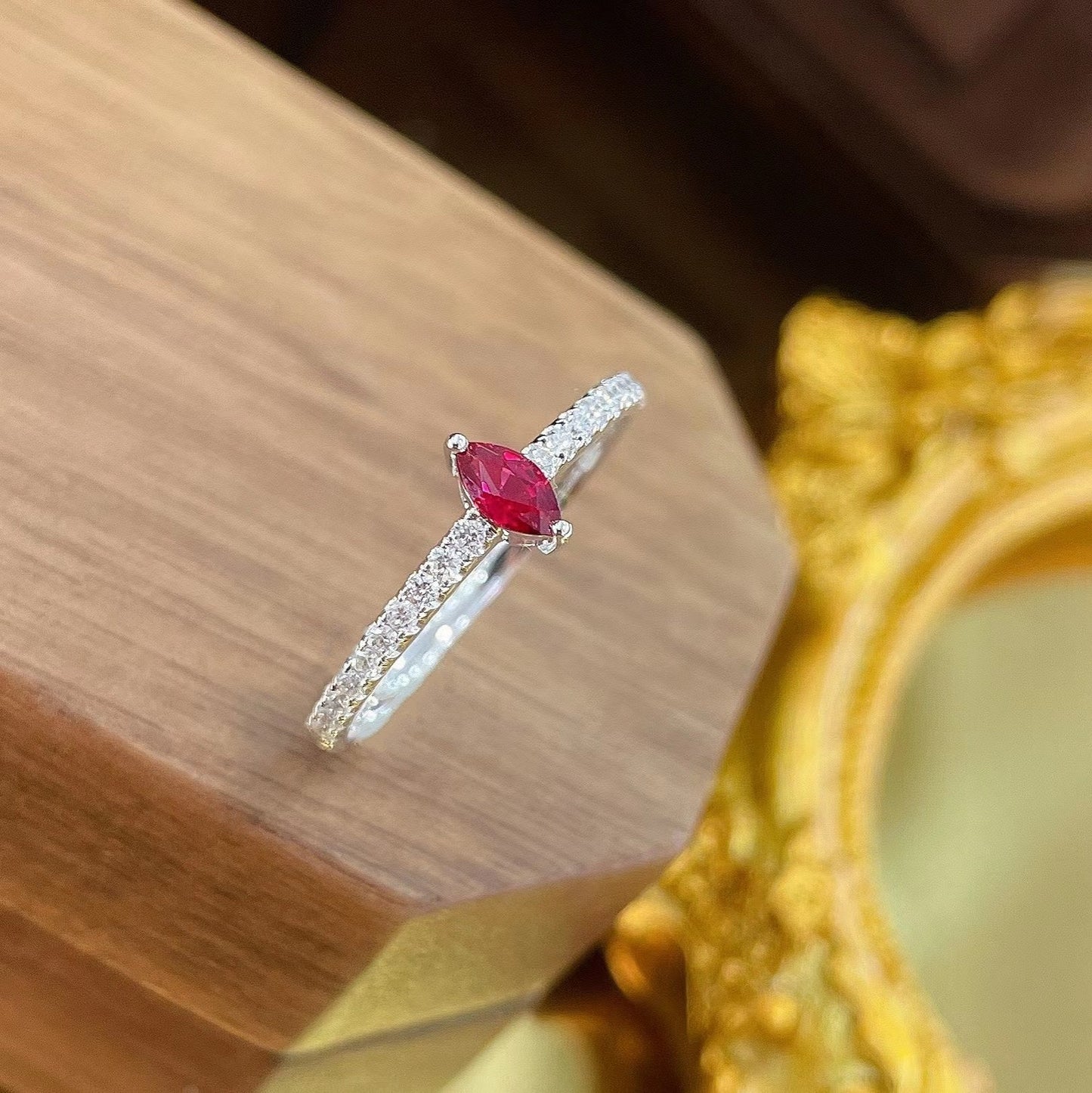 18K Single Marquise Red Gemstone Ring - Elegant Jewelry Choice - Red Treasure Ring