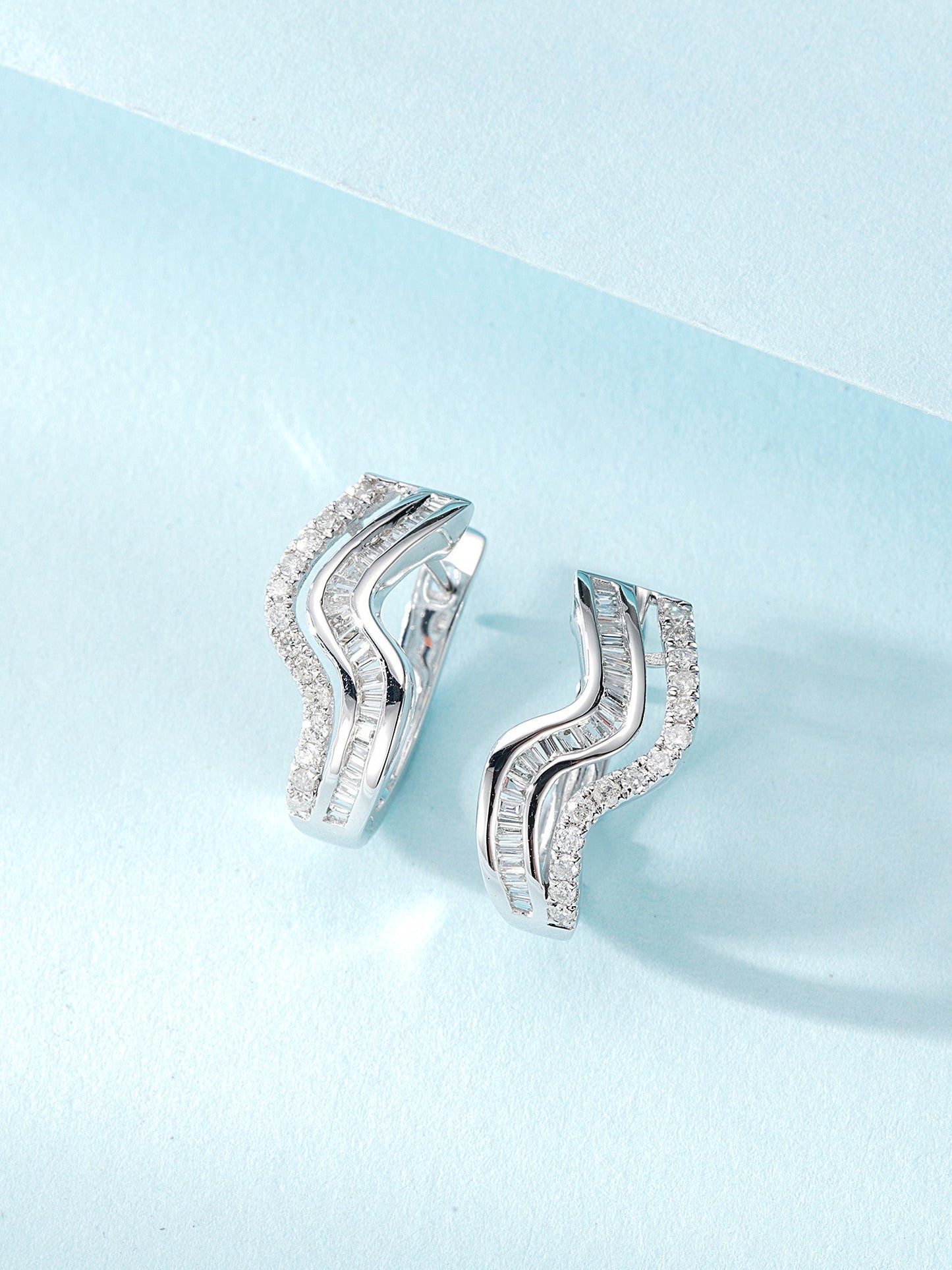 18K💎弯形耳钉 Jeweler.Jewelry
