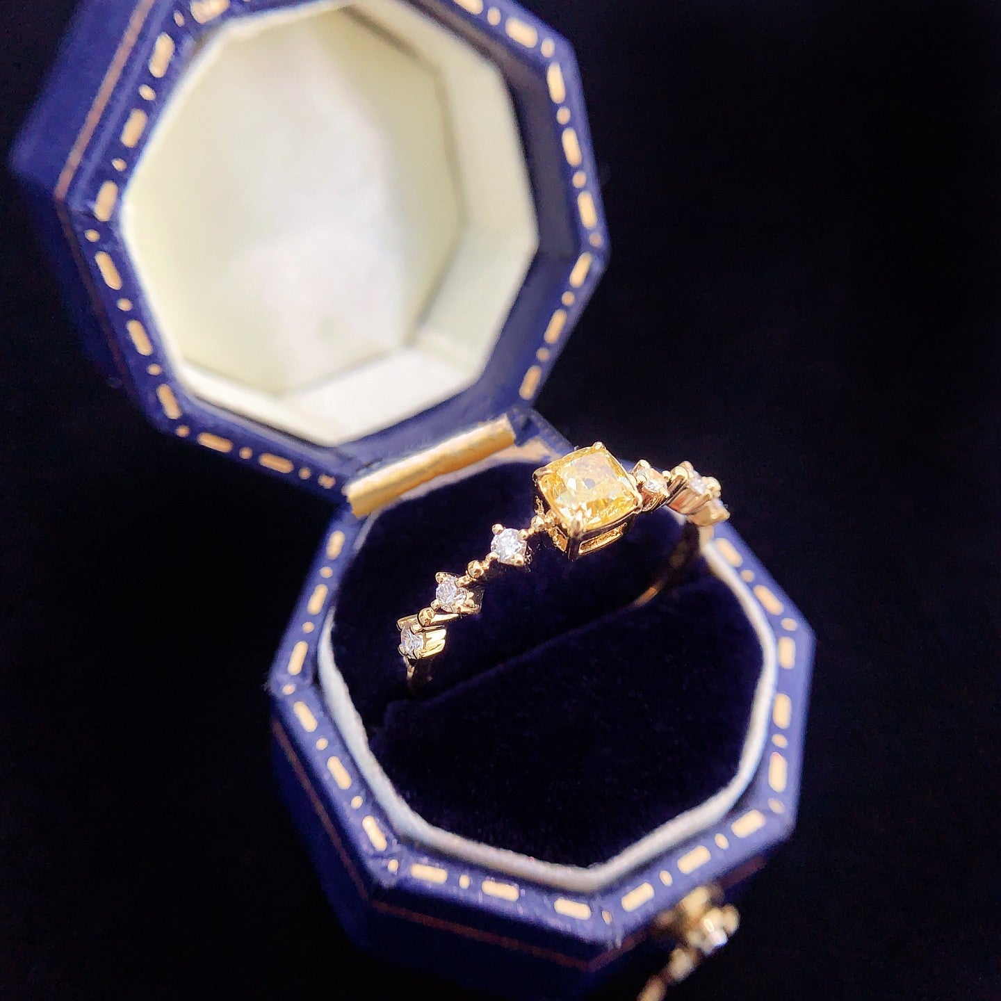 18K Yellow Gold Diamond Cushion-Cut Edge Ring - Premium Jewelry - Yellow Diamond Ring