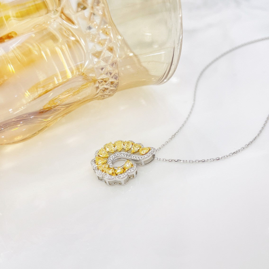 18K Yellow Gold Diamond Drop Pendant Necklace - Jewelry Gem - Yellow Diamond Necklace