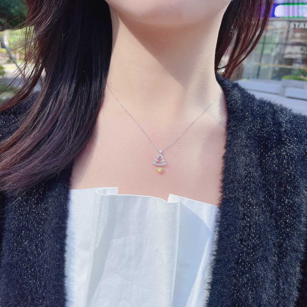 18K Yellow Gold Diamond Heart-Shaped Christmas Tree Pendant Jewelry - Yellow Diamond Necklace