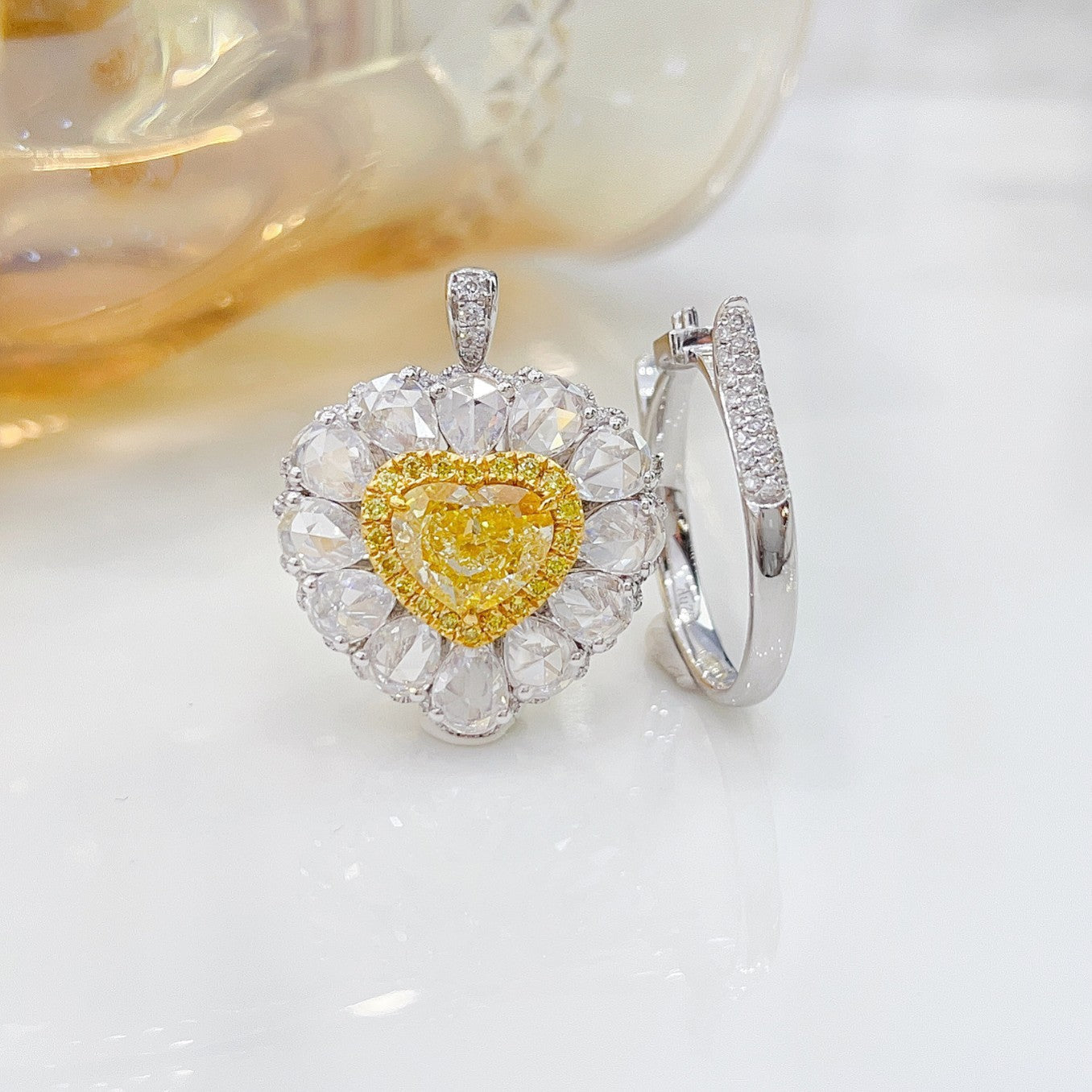 18K Yellow Gold Diamond Heart-Shaped Luxury Pendant/Ring with AGL Certificate - Premium Jewelry - Yellow Diamond Ring