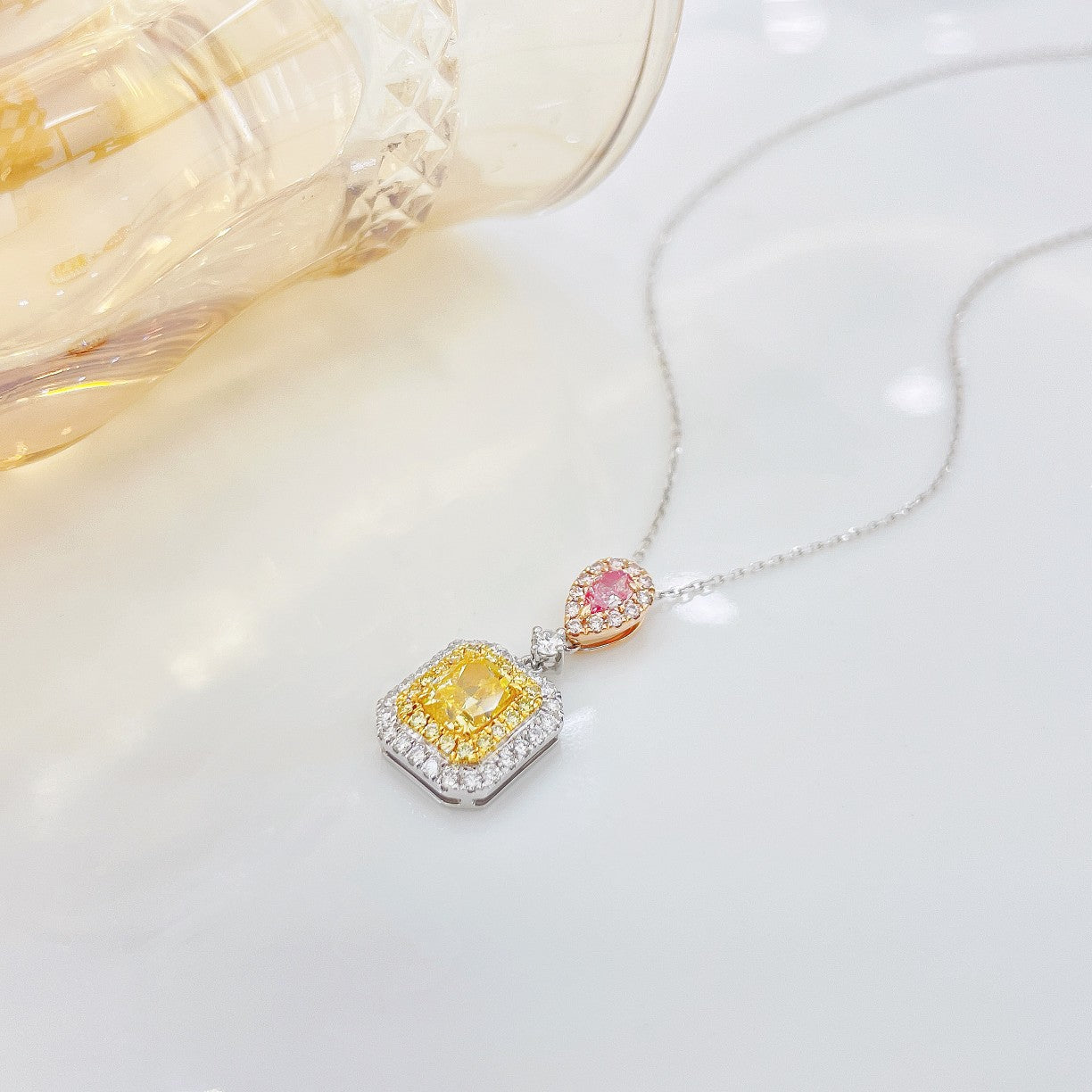 18K Yellow Gold Diamond Pillow-Shaped Teardrop Two-Tone Necklace - Yellow Diamond Necklace