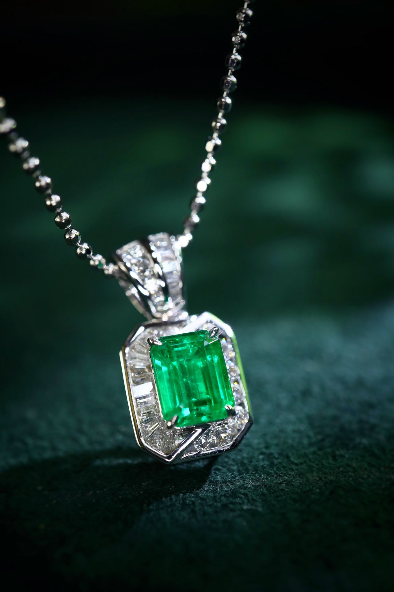 Colgante Esmeralda Panjshir - Colección de Joyería Premium