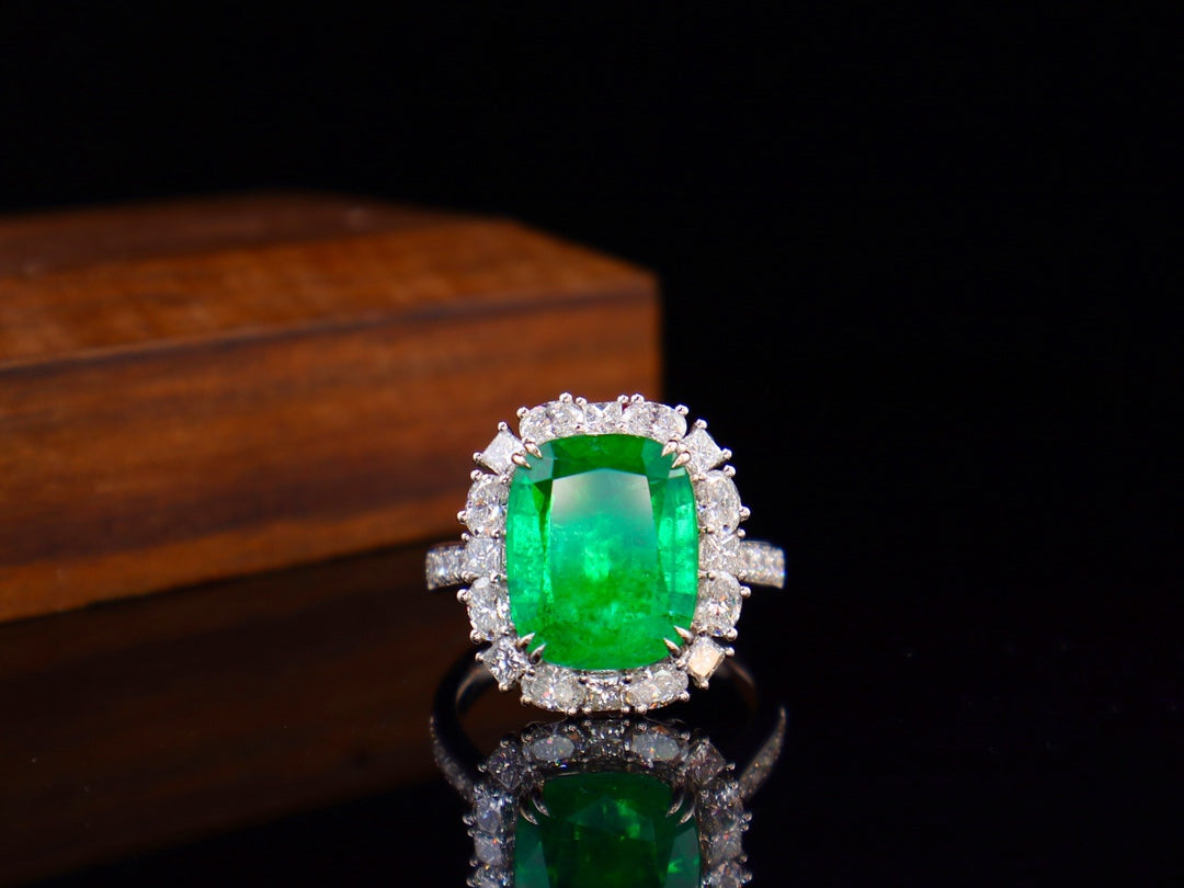 Emerald Ring - Lyxiga Grand Table Cut Gemstone smycken