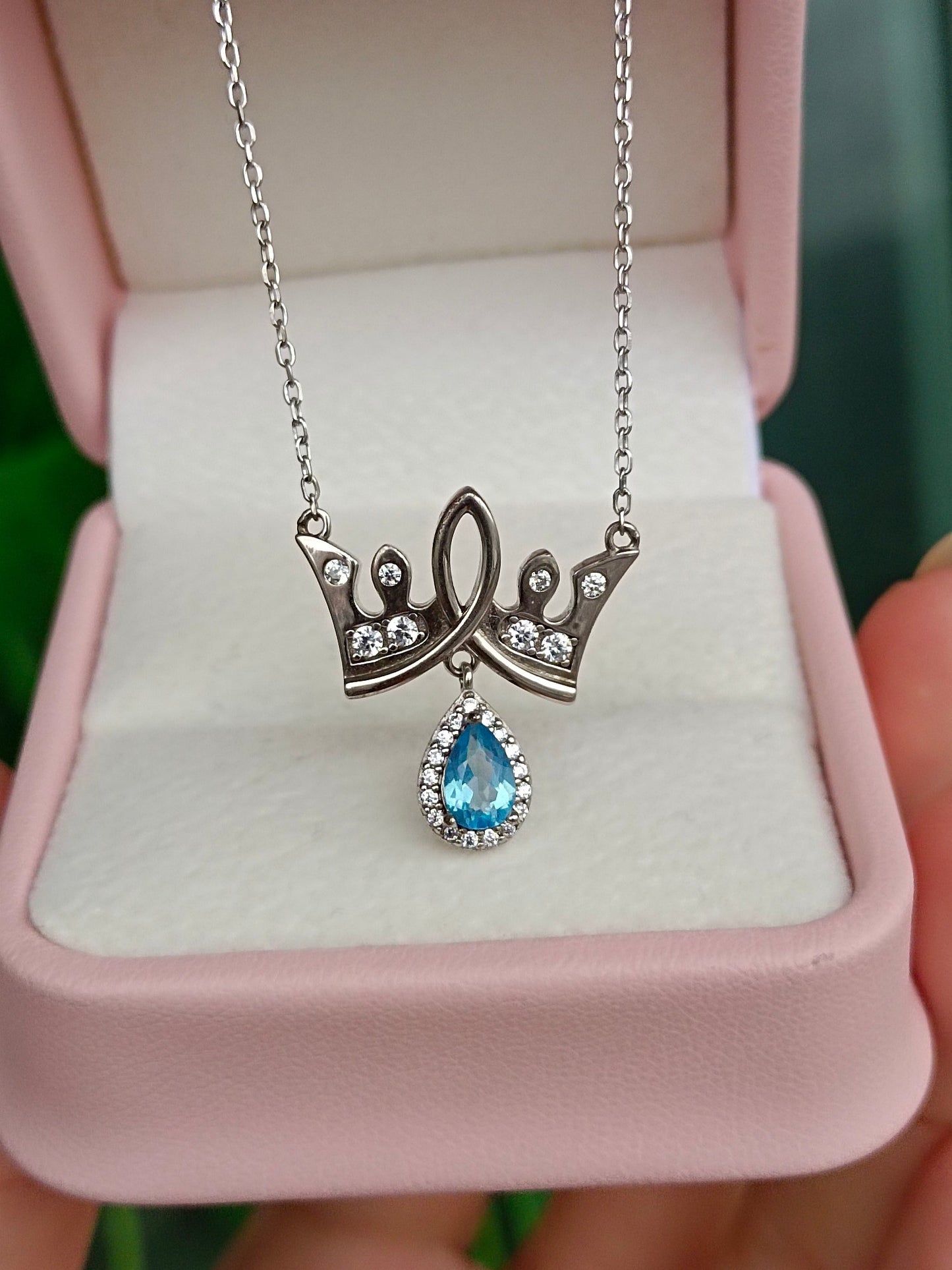 Natuurlijke Topaas Kroonketting - Een symbool van geluk in sieraden
