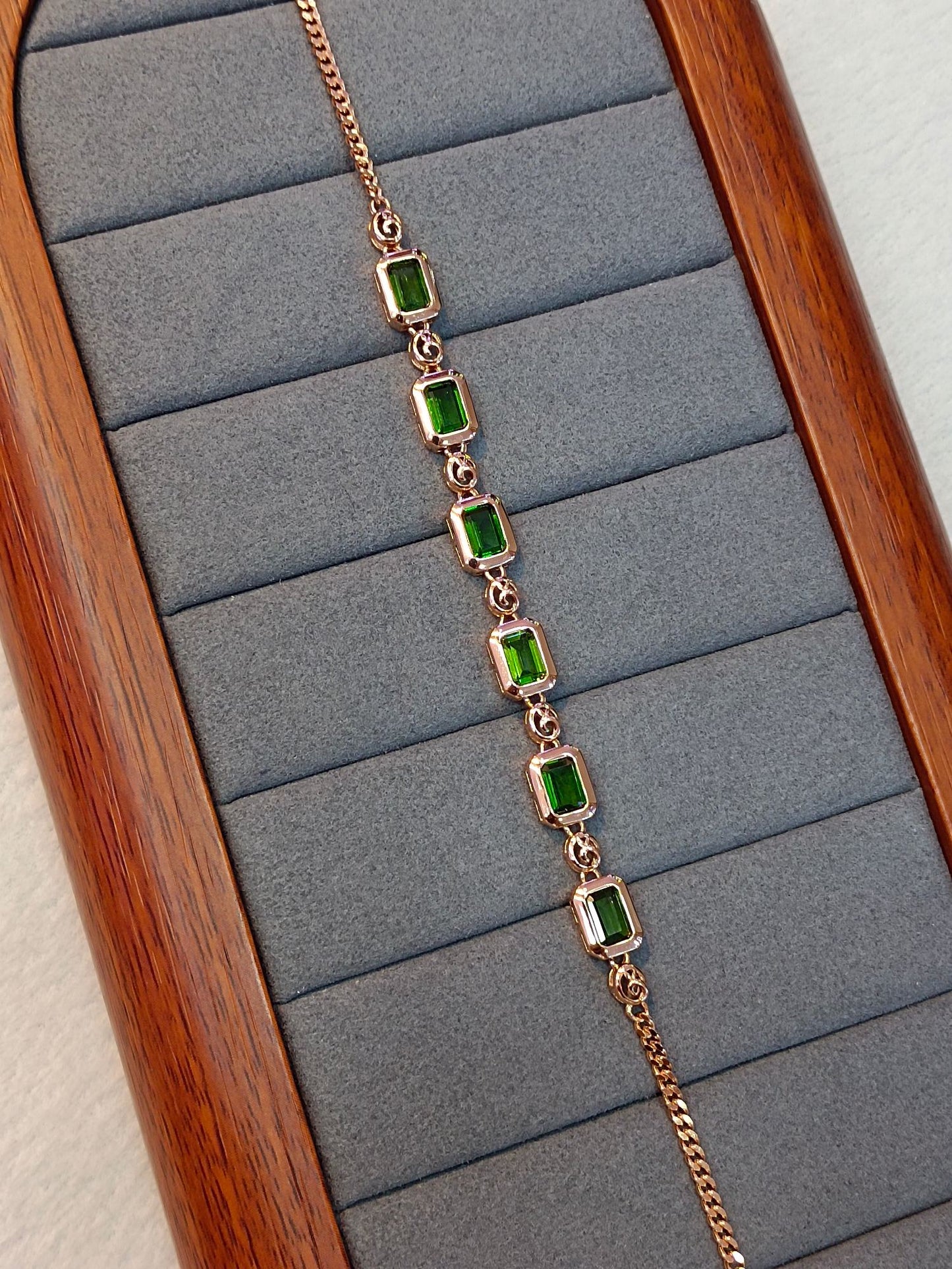 Exquisite S925 Silver Jewelry with Diopside Embedded Bracelet