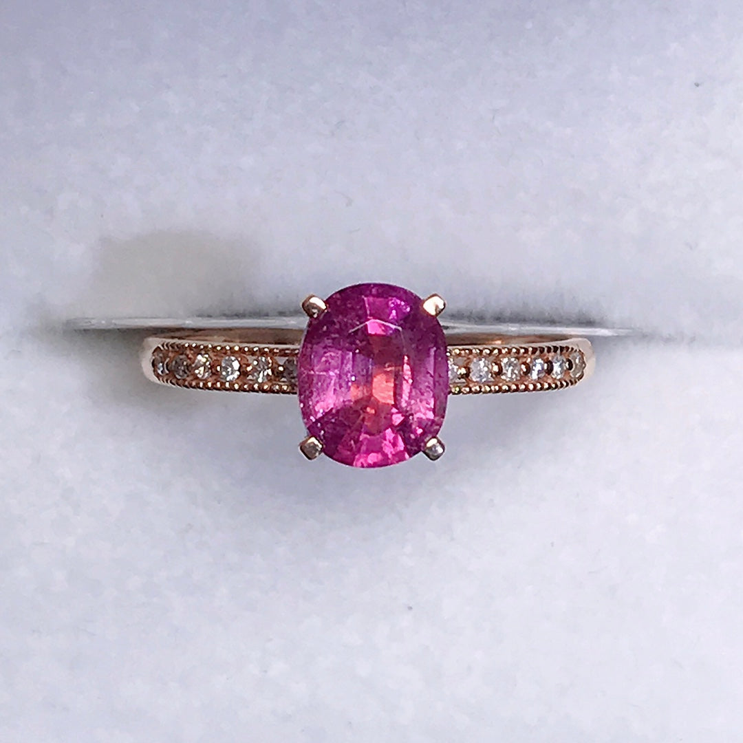 Cincin Turmalin Asli dengan Aksen 18K dan Berlian - Barang Kemas untuk Keanggunan
