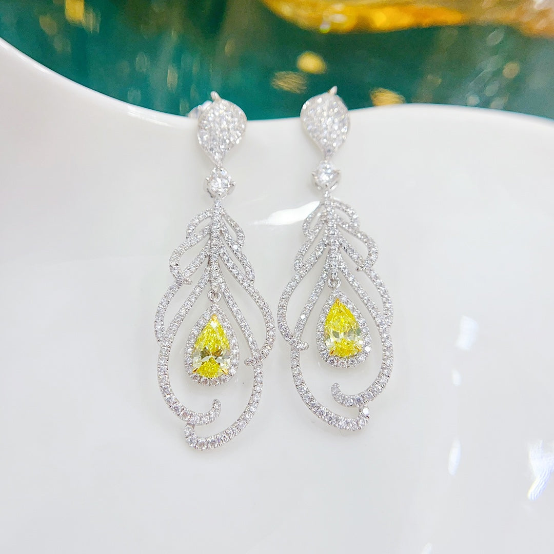 18K イエロー ゴールド 養殖ダイヤモンド フェザー ドロップ イヤリング - Jewelry Delight