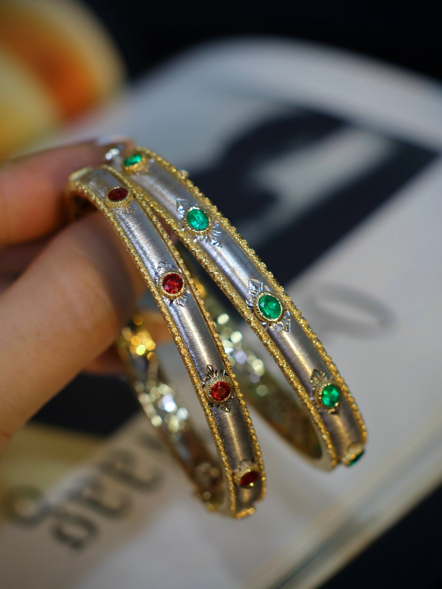 {Armband im Buccellati-Stil: Ein jahrhundertealter Klassiker, jeder Blick ist erstaunlich}