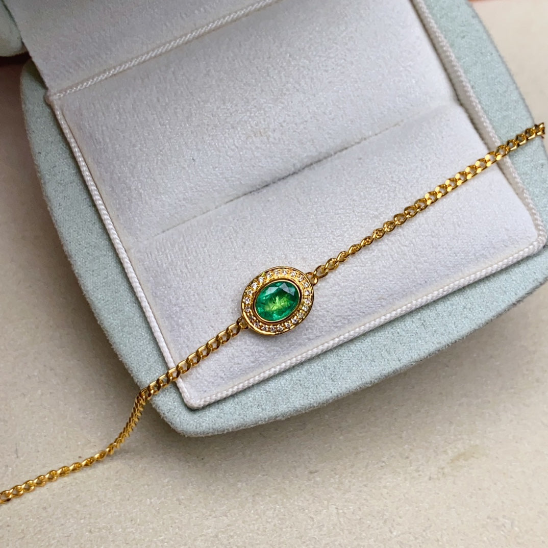 Elegant Emerald Heart Bracelet - Premium Jewelry for Everyday Wear