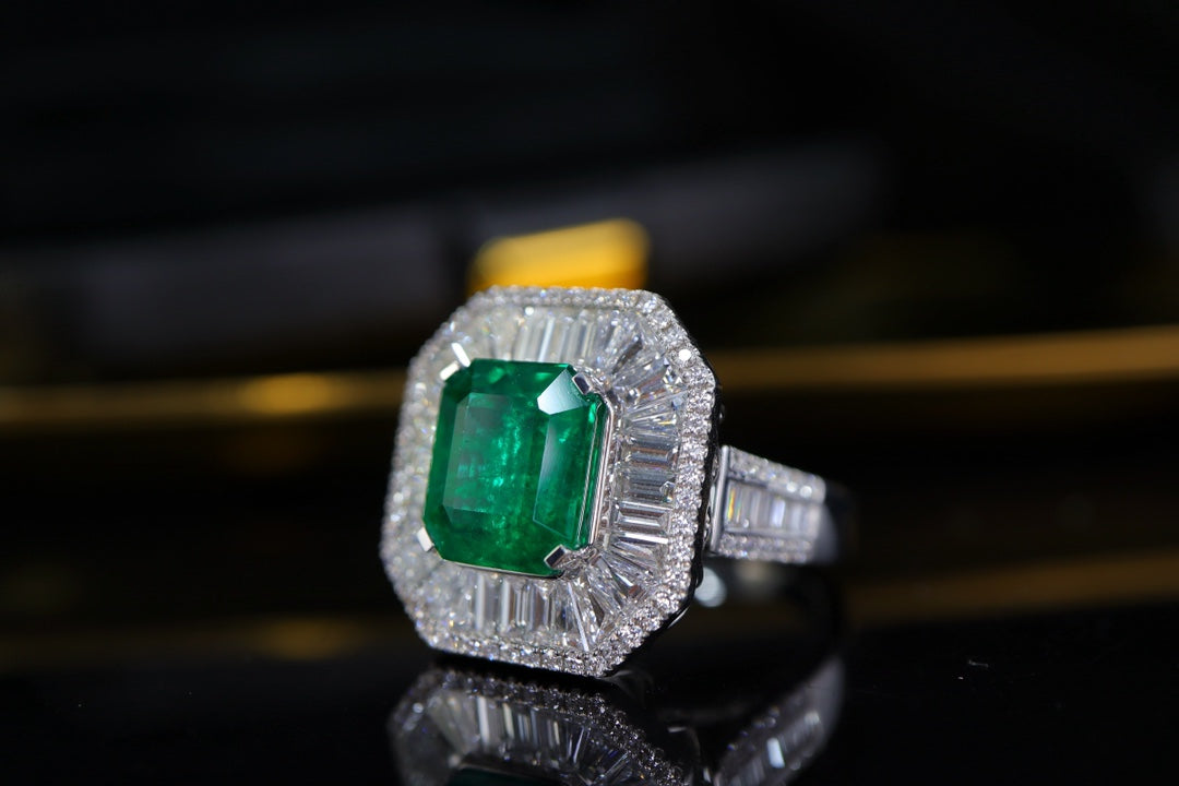 Emerald Pendant/Ring Dual-Use Jewelry - Top-Grade Verdant Green