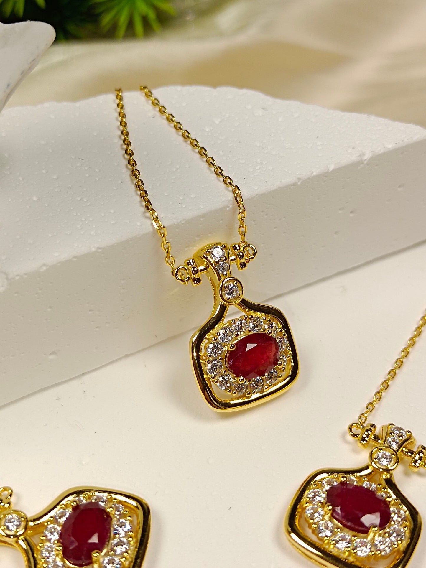 S925 Sterling Silver Intricate "Perfume Bottle" Ruby Pendant Necklace - Elegant Jewelry
