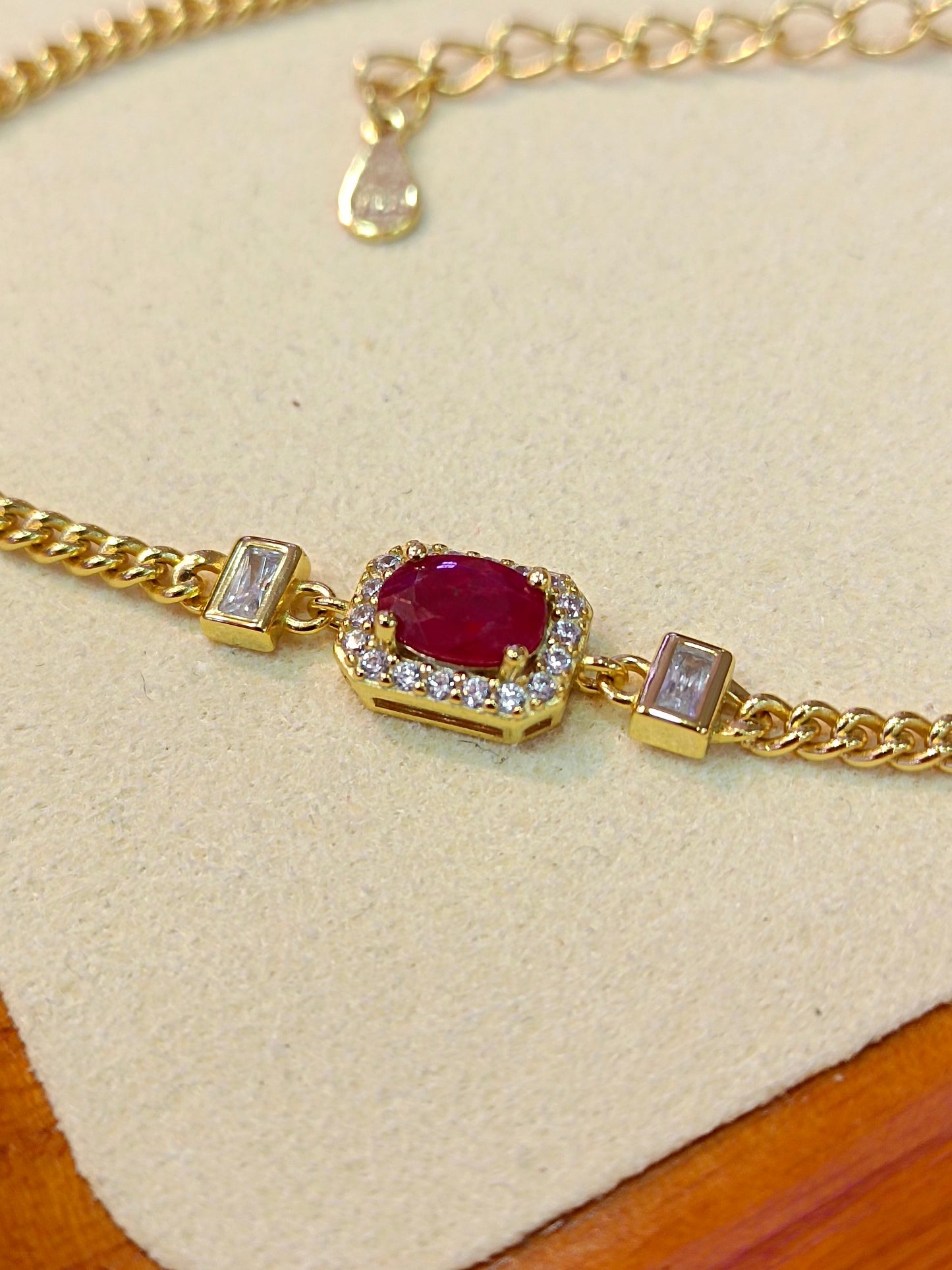 S925 Sterling Silver Ruby Embedded Armband - Elegant fransk romantik möter modern chic