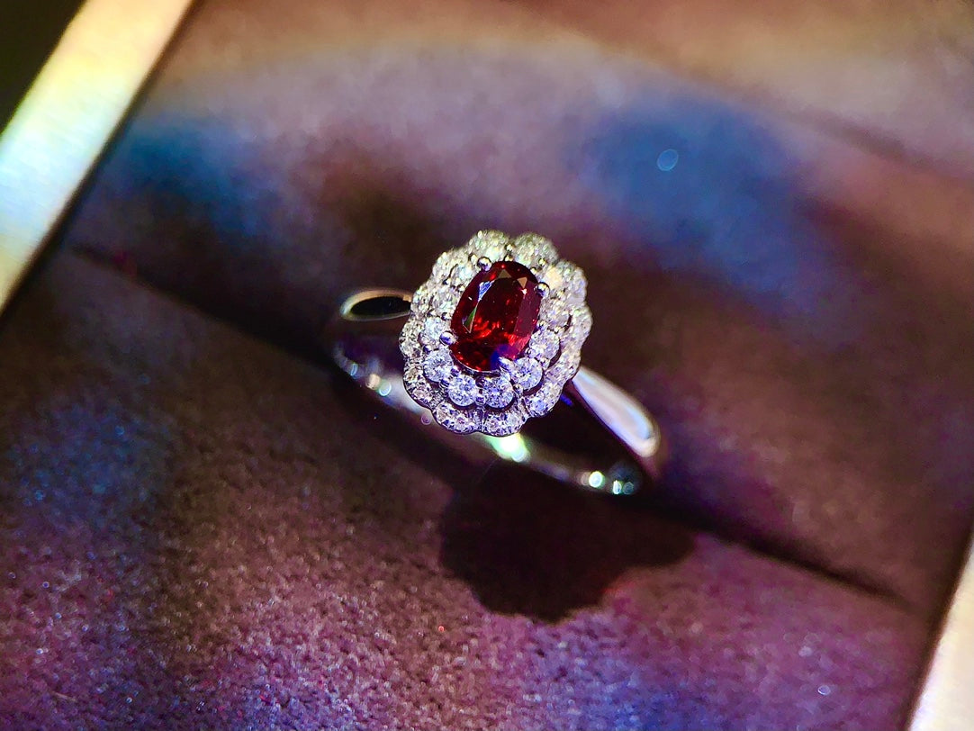 Elegant Pigeon Blood Ruby Ring - High-Quality Jewelry