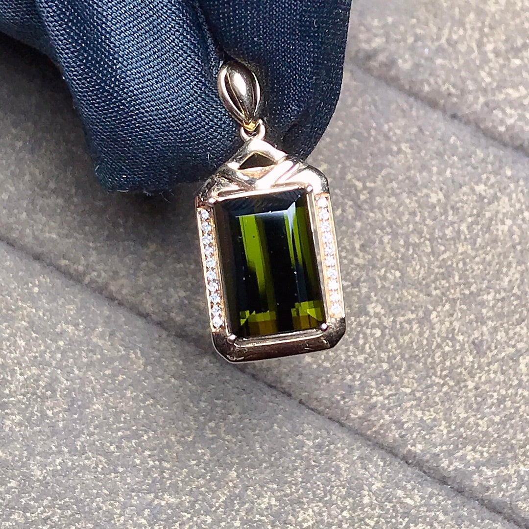 Natural Tourmaline Pendant - Exquisite Jewelry Craftsmanship