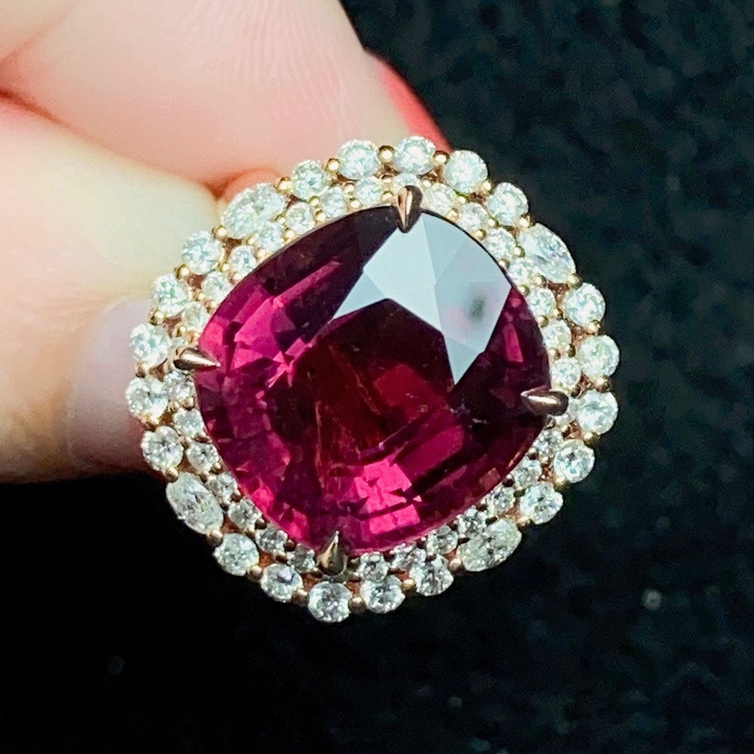 Exquisite 18K Gold Embedded Natural Tourmaline Ring - A Jewelry Masterpiece
